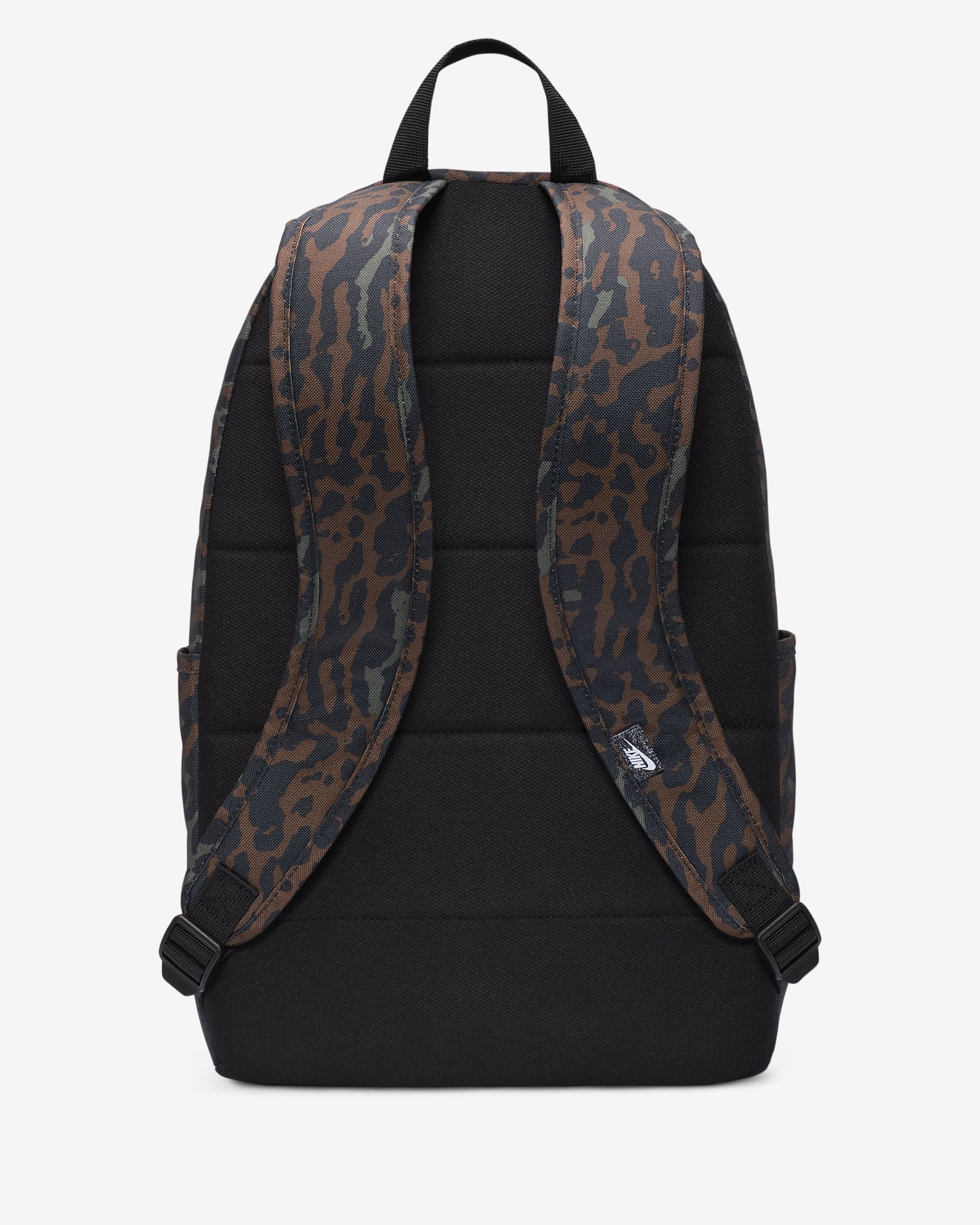 Nike Backpack (21L) - Black/Black/White