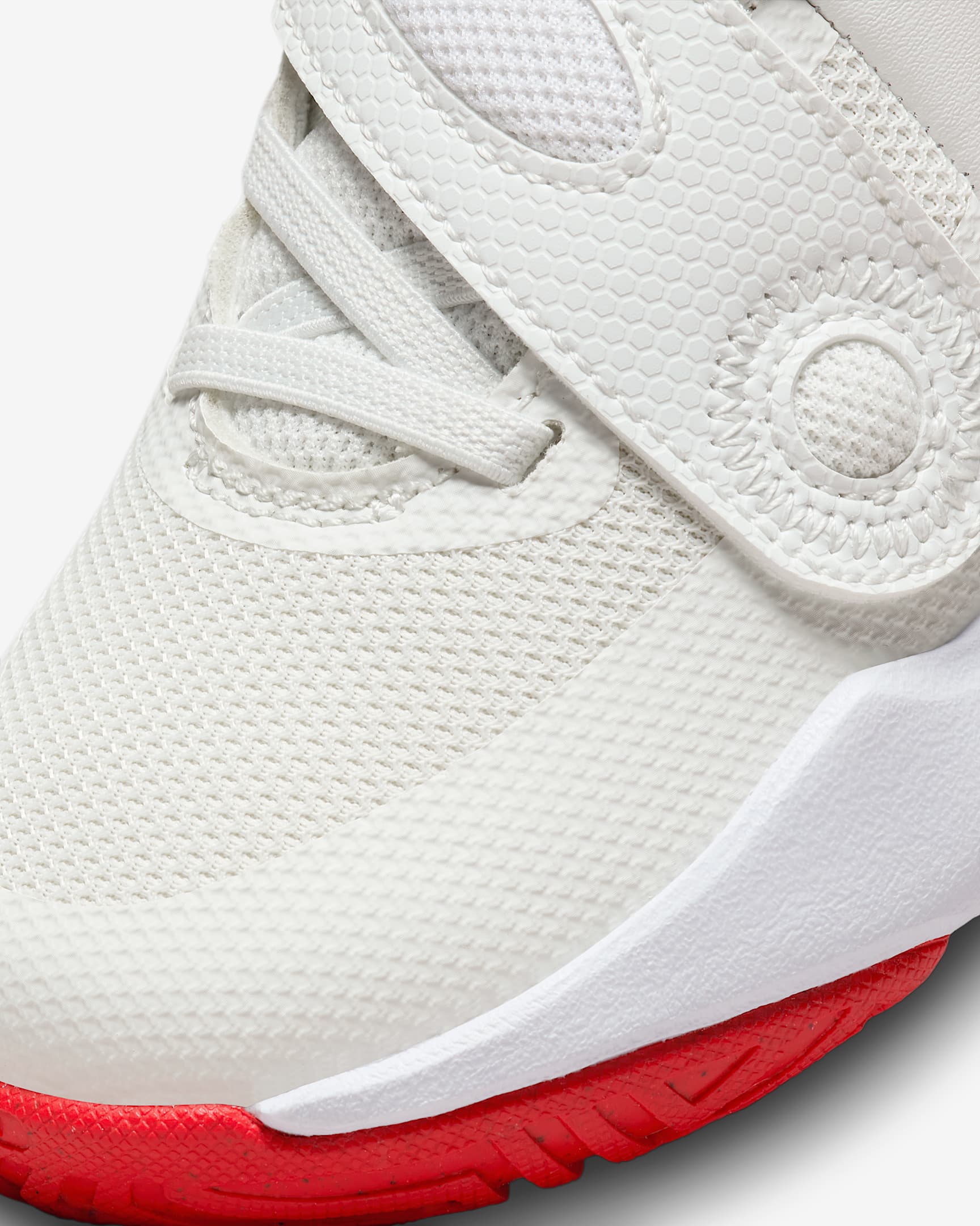 nike team hustle youth shoes