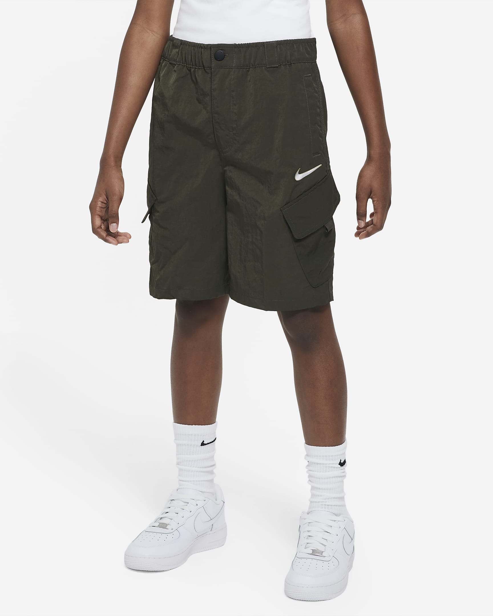 Nike Outdoor Play Older Kids' Woven Cargo Shorts - Cargo Khaki