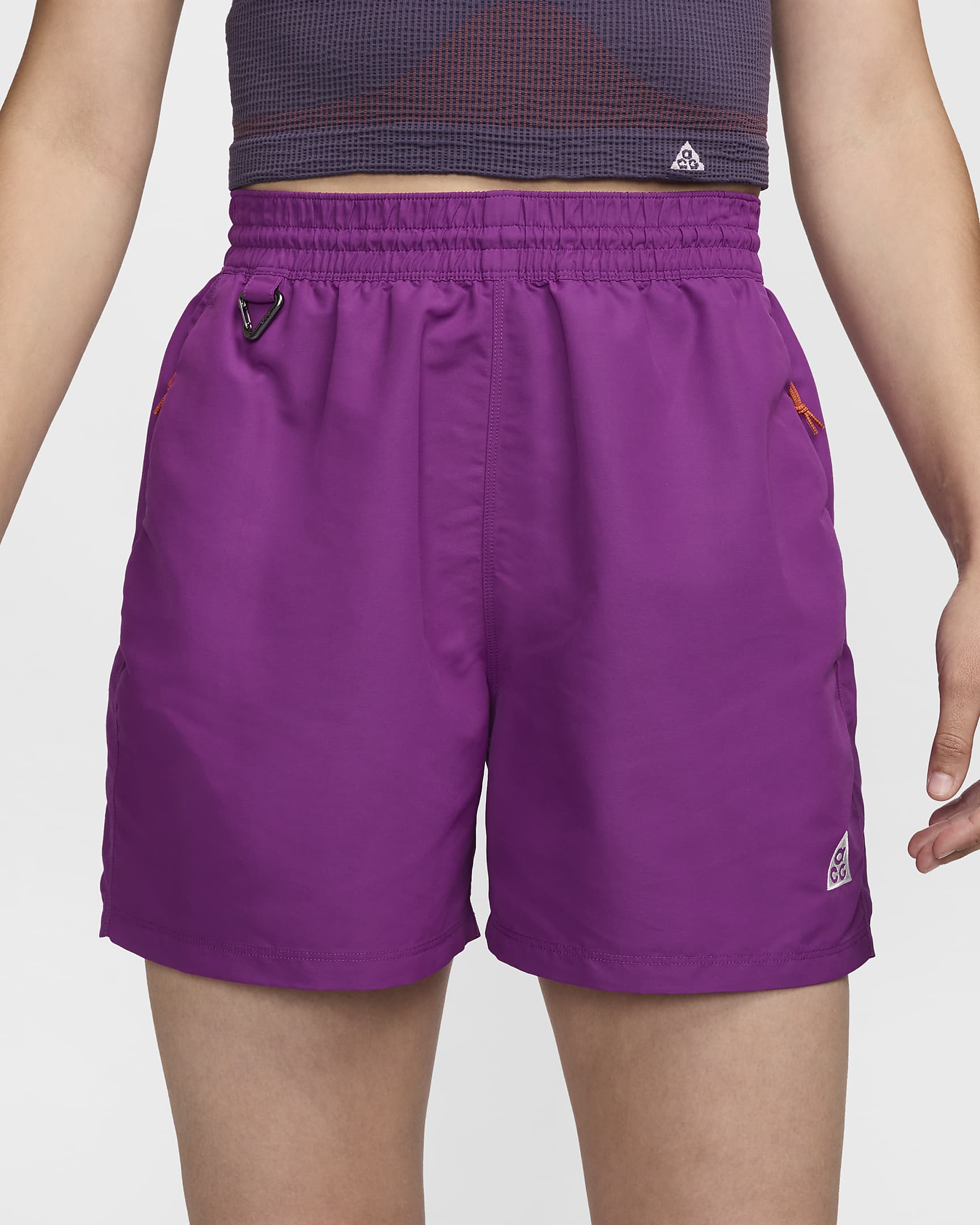 Shorts de 13 cm para mujer Nike ACG - Baya resaltado/Blanco cumbre