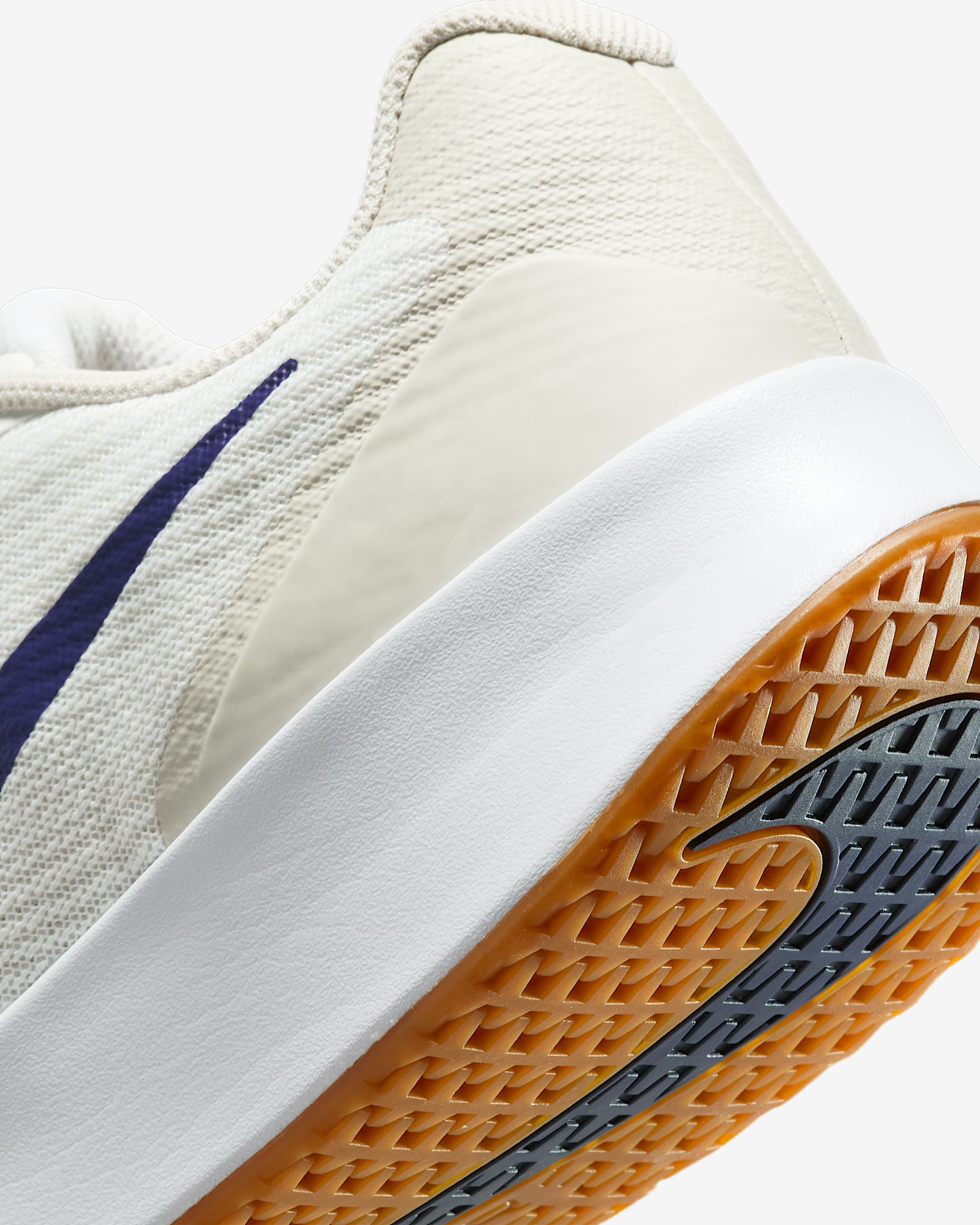 vapor lite tennis shoes