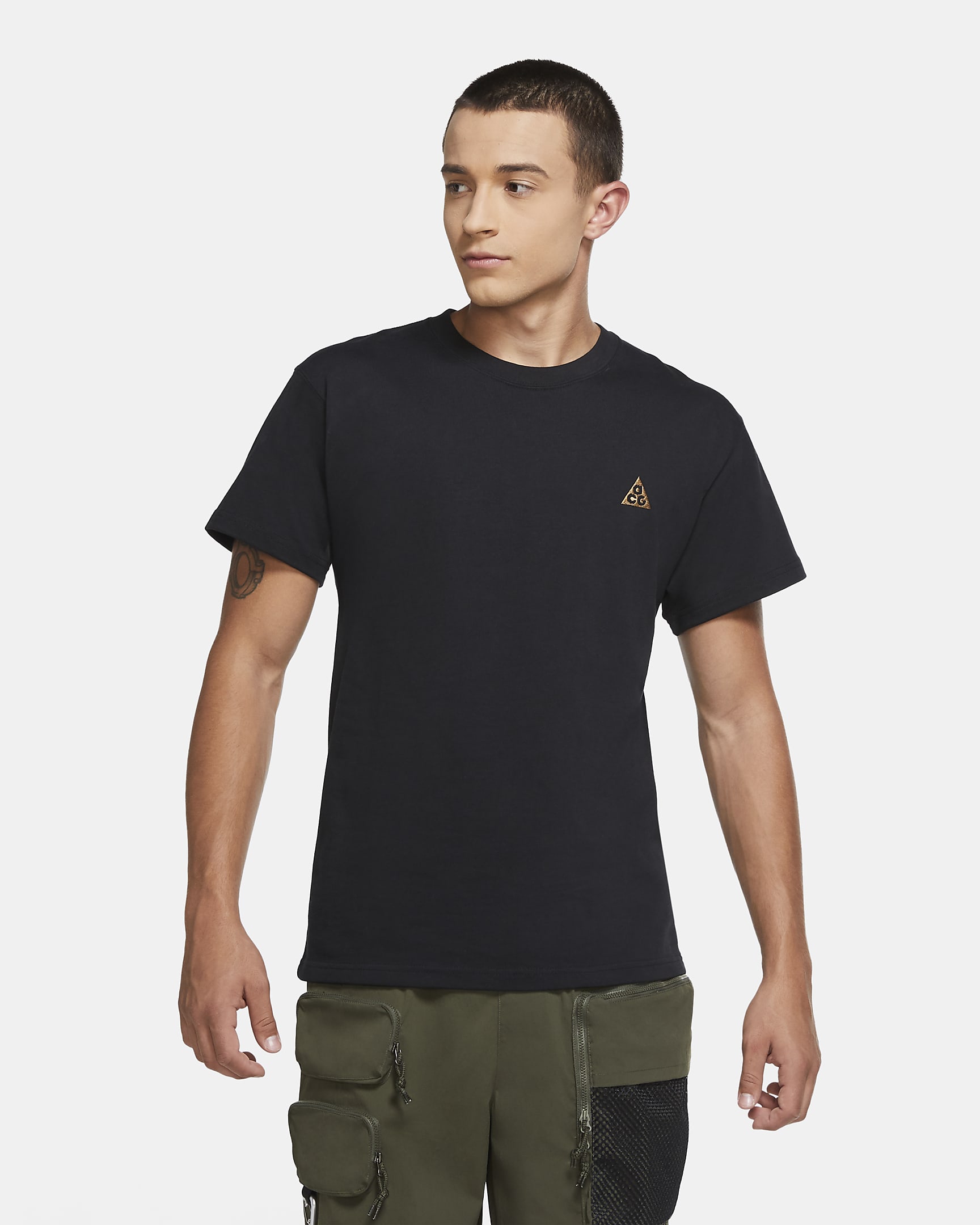 ナイキ ACG メンズ ショートスリーブ Tシャツ - ブラック/ゴールデンベージュ