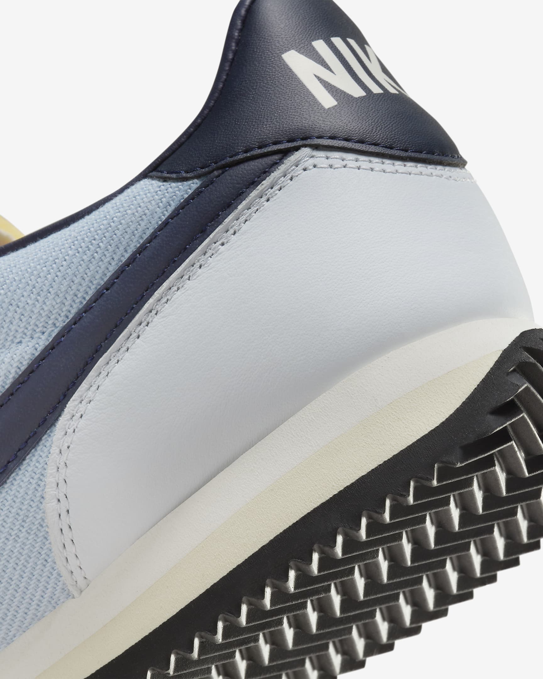 Nike Cortez férficipő - Light Armory Blue/Pure Platinum/Fekete/Dark Obsidian