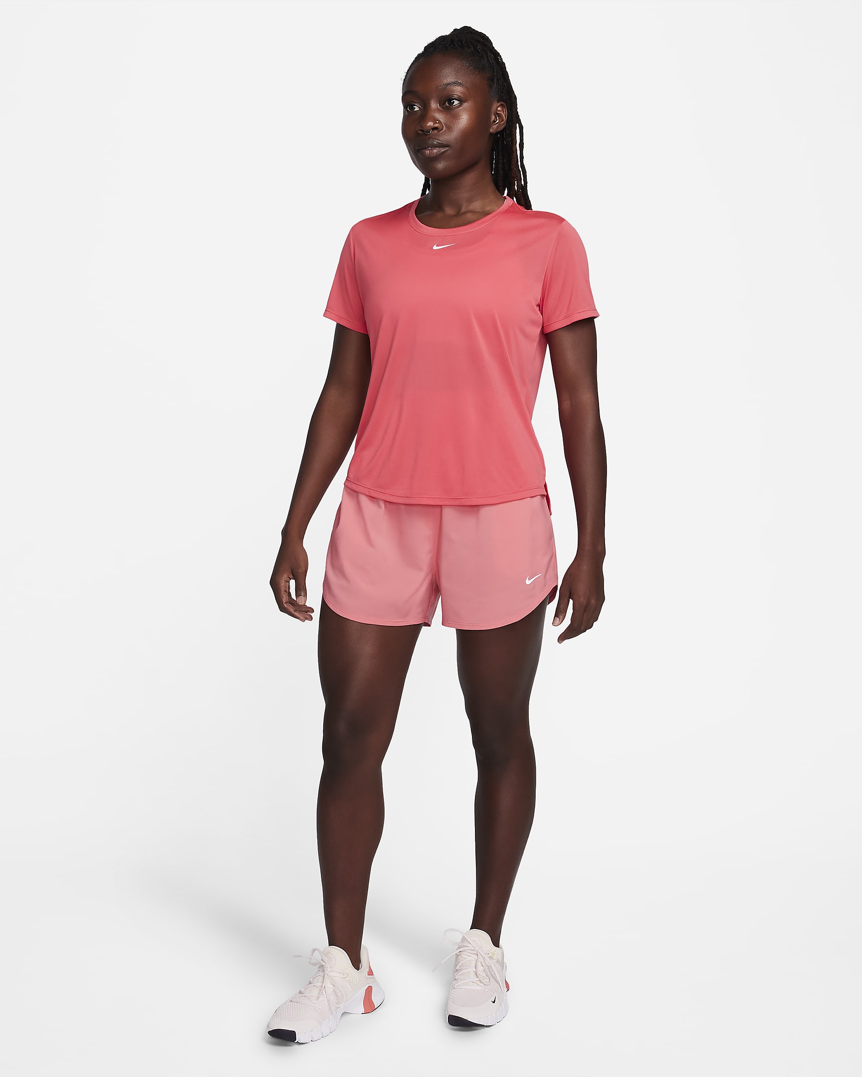 Shorts con forro de ropa interior Dri-FIT de tiro ultraalto de 8 cm para mujer Nike One - Coral marino