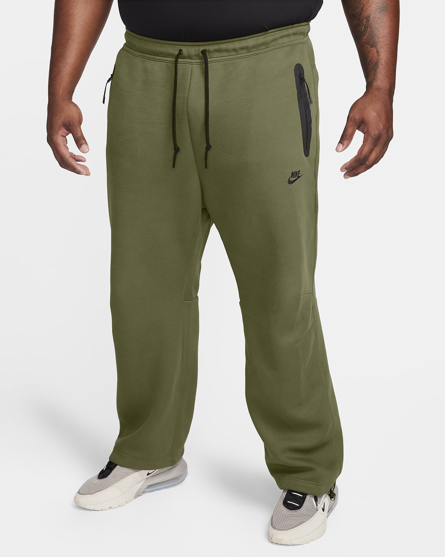Nike Sportswear Tech Fleece Men's OpenHem Sweatpants.