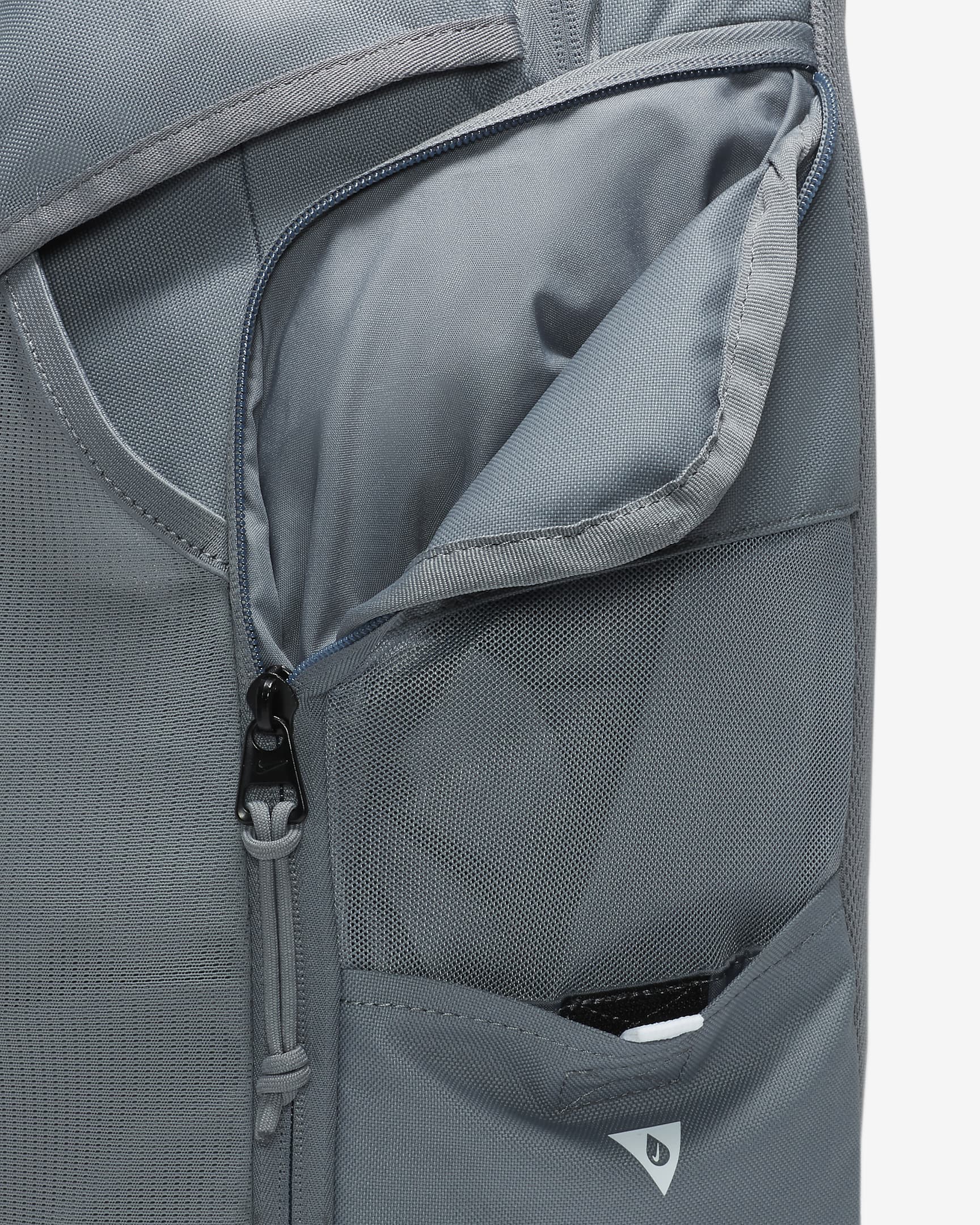 Nike Academy Team Rucksack (30 l) - Cool Grey/Cool Grey/Weiß