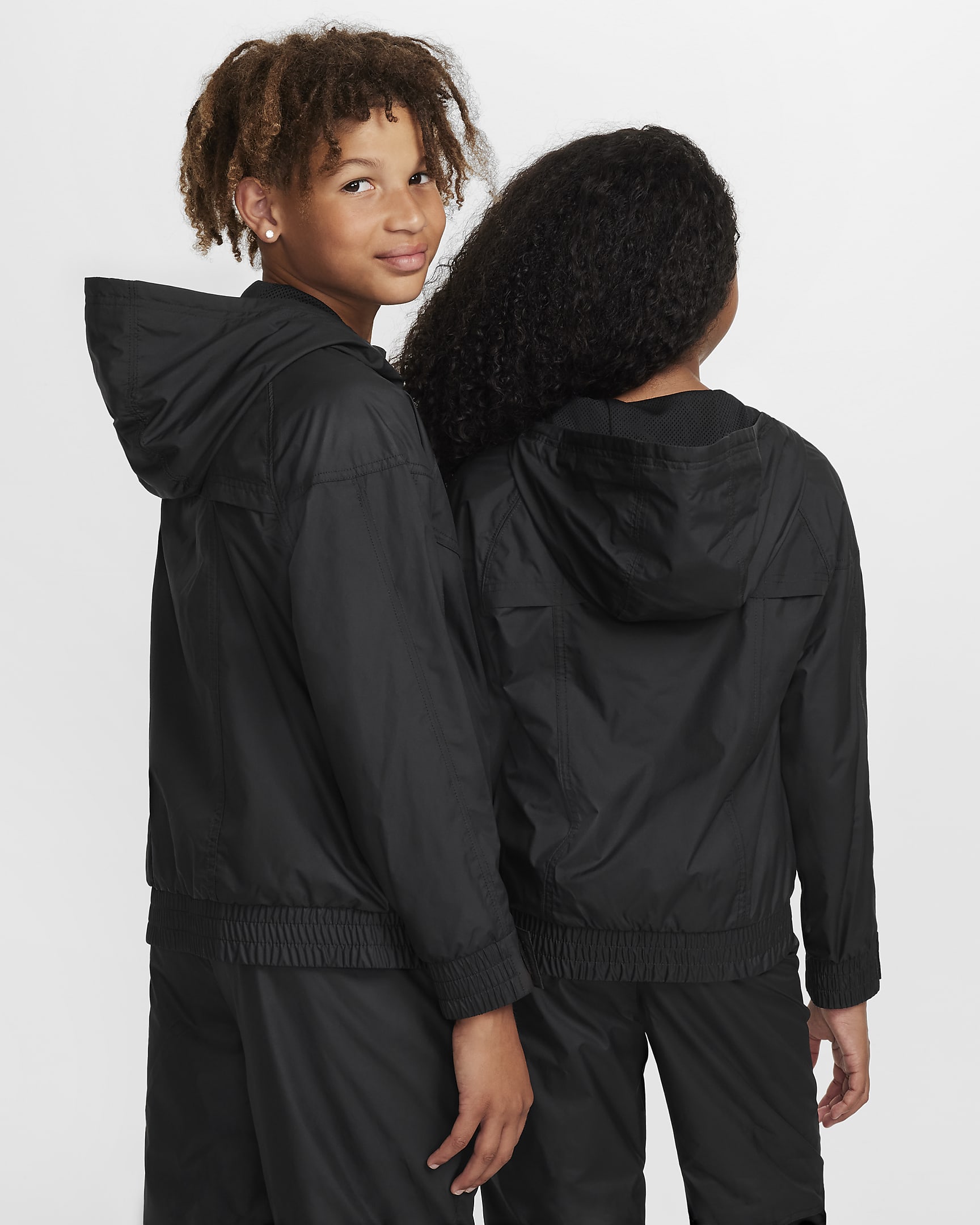 Chamarra Repel para niños talla grande Nike Sportswear Windrunner EasyOn - Negro/Negro/Negro/Antracita