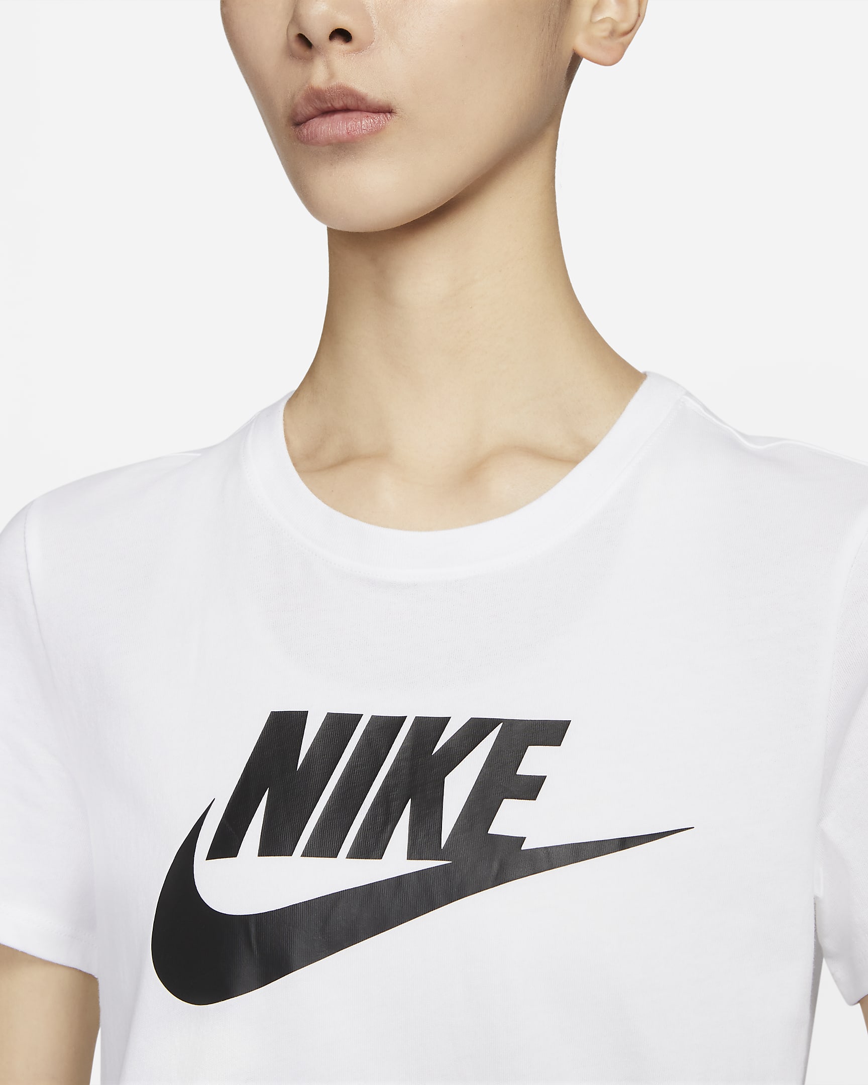 Nike Sportswear Essentials Women's Logo T-Shirt - White/Black