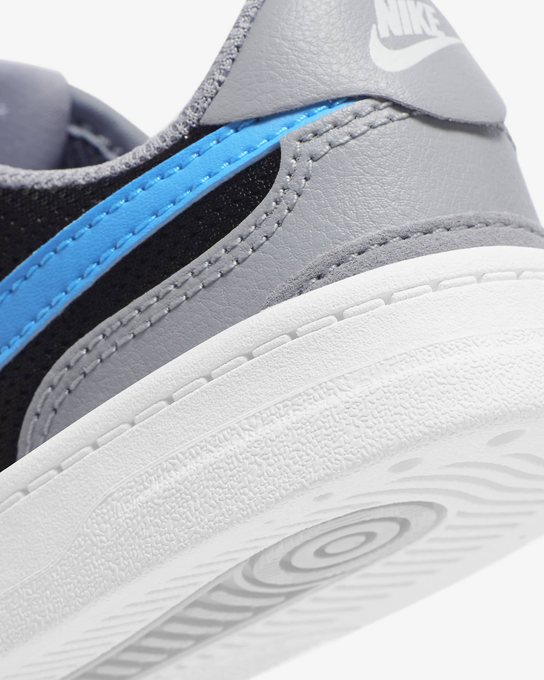 Nike SquashType Younger Kids' Shoe. Nike BE