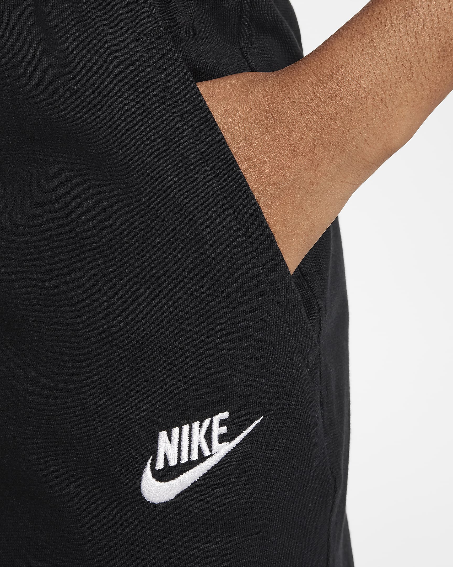 Nike Sportswear Club Older Kids' 15cm (approx.) Knit Shorts - Black/White