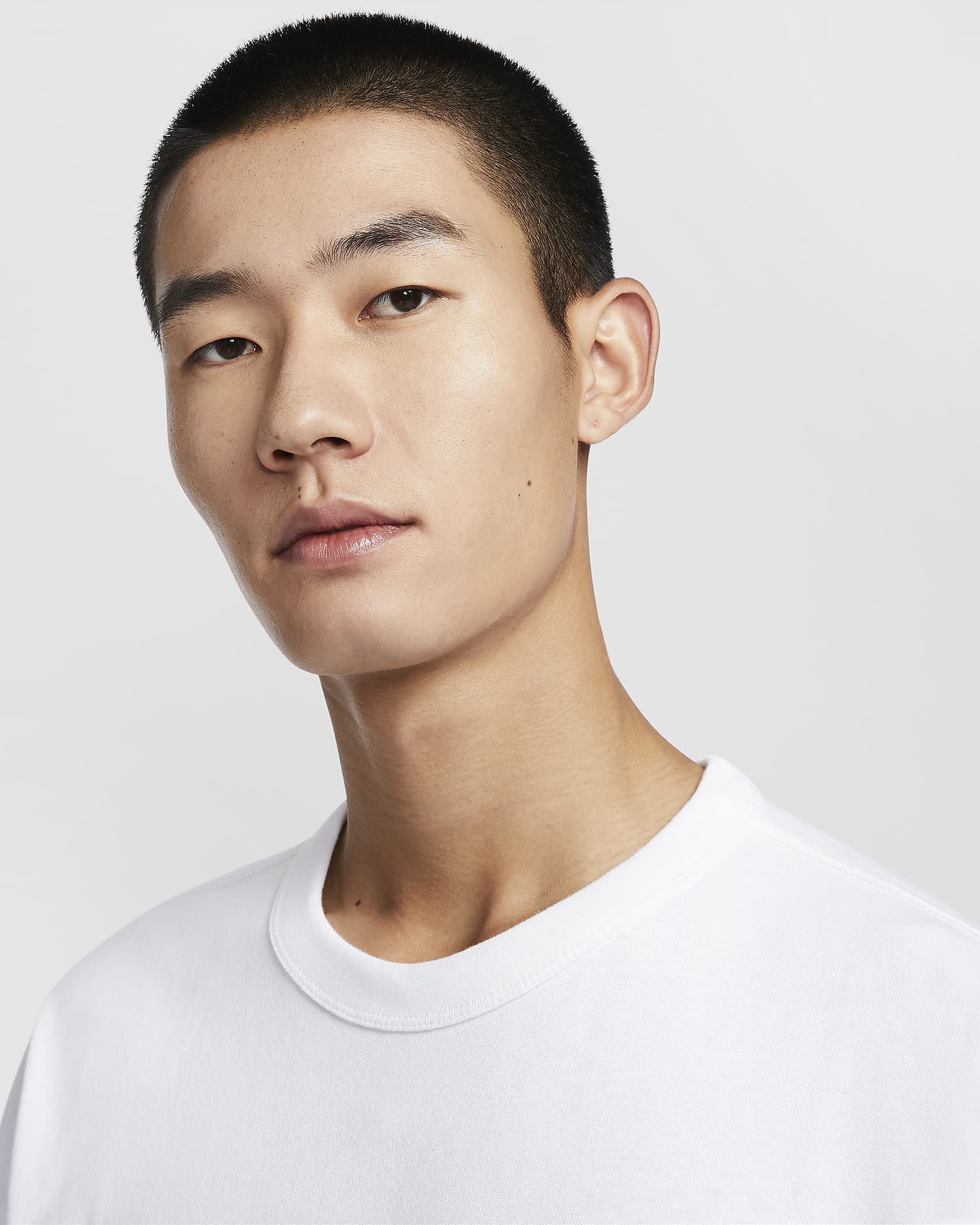 Nike Sportswear Premium 男款 T 恤 - 白色