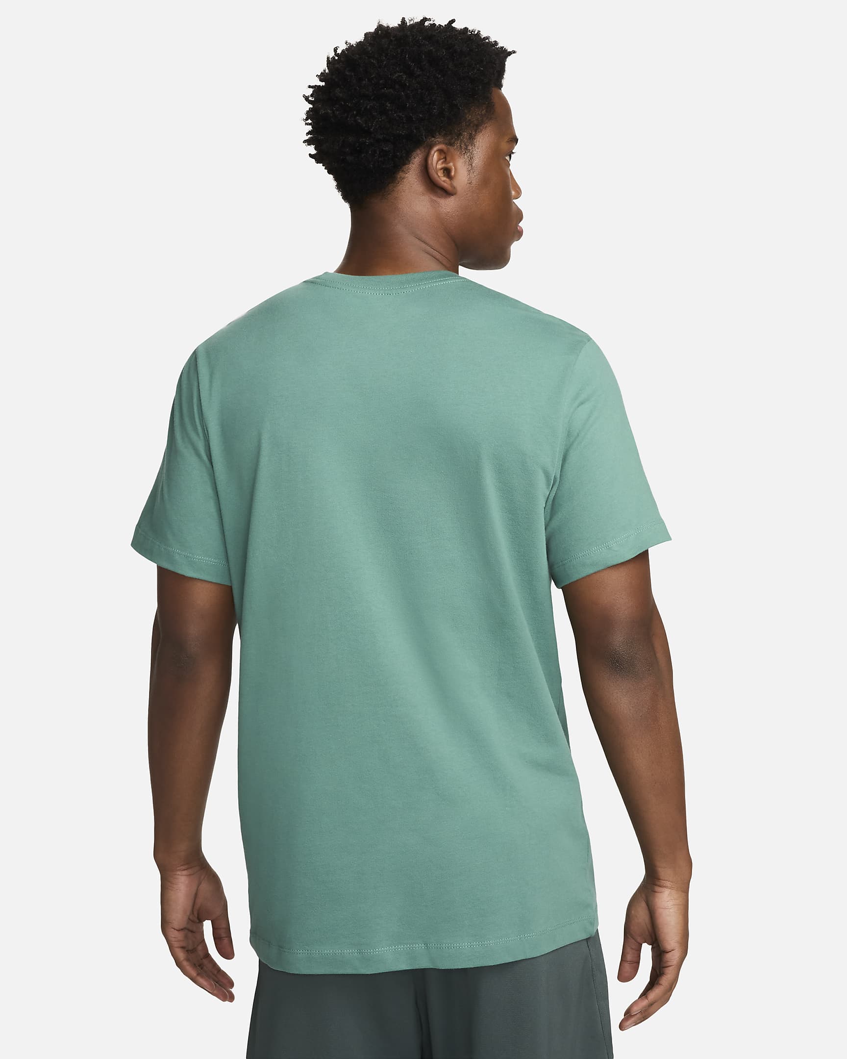 Nike Men's Fitness T-Shirt. Nike UK