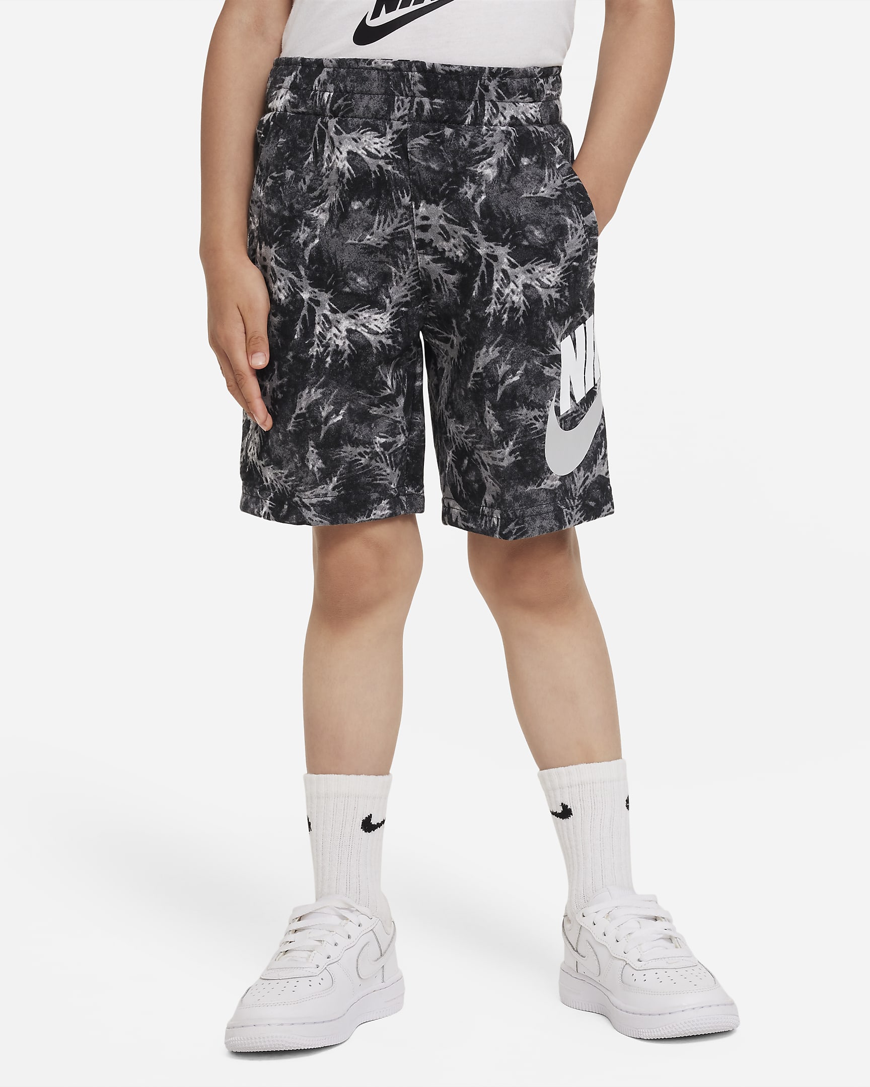 Nike Younger Kids' Shorts. Nike LU