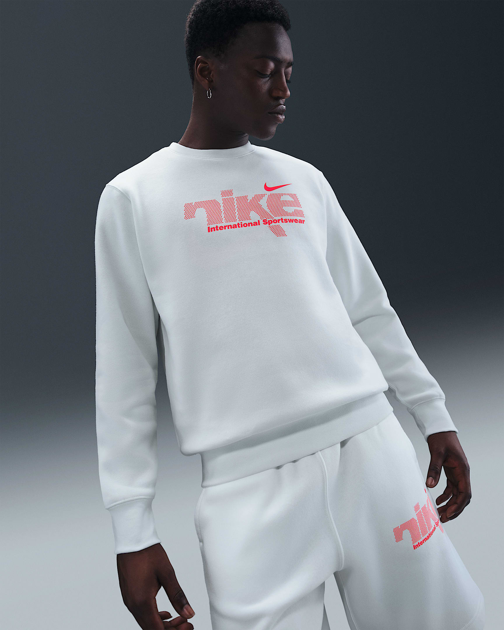 Nike Sportswear Club Men's Fleece Crew - Summit White/Bright Crimson