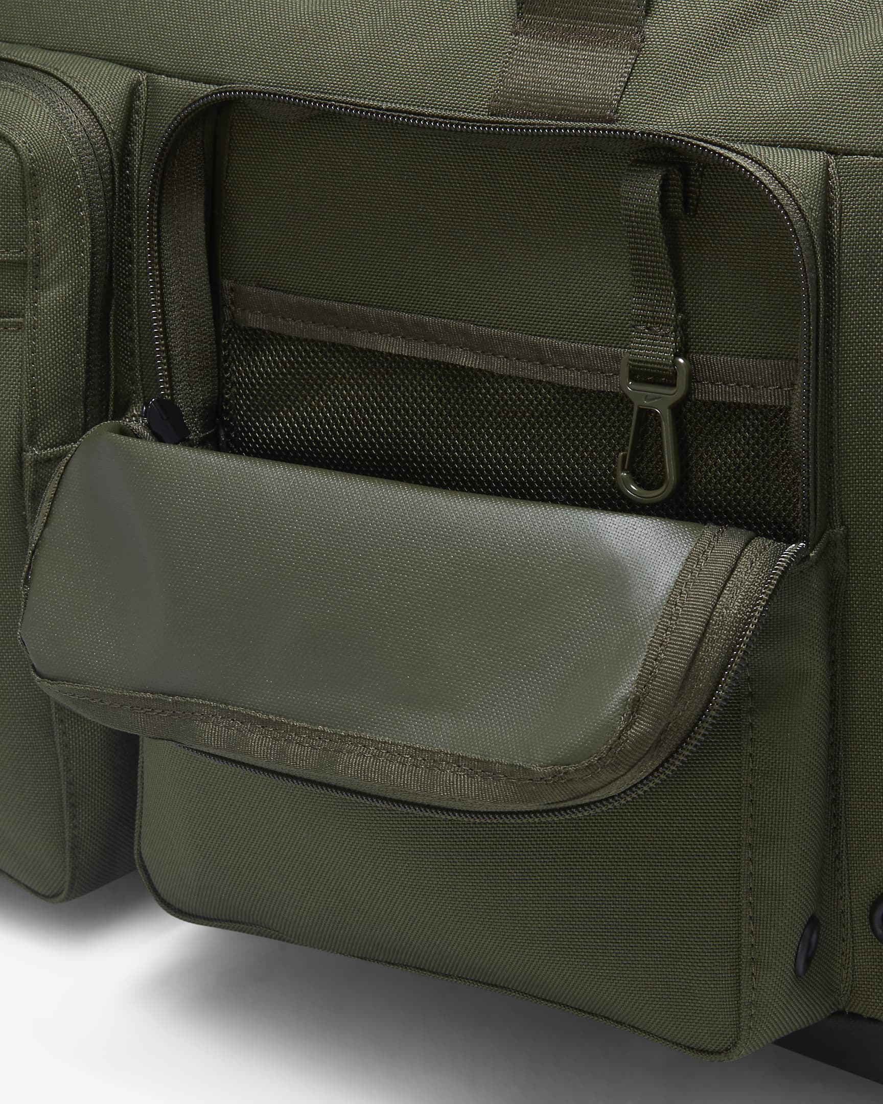 Nike Utility Power Graphic Training Duffel Bag (Medium). Nike ID