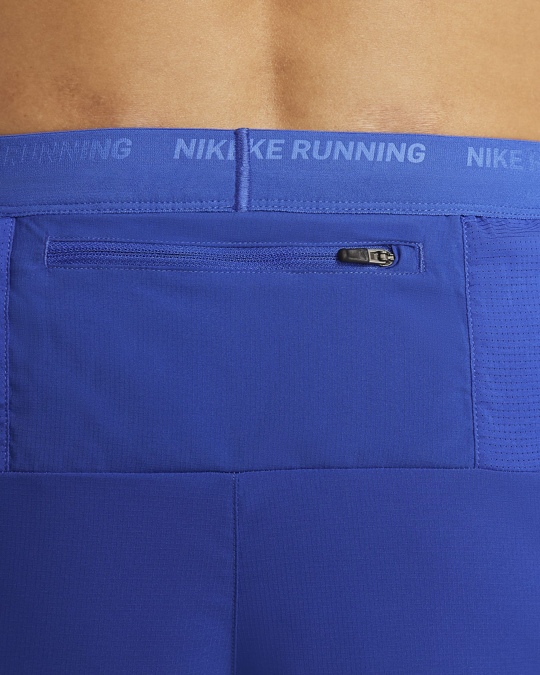 Nike Dri-FIT Stride 男款 5" 隱藏式內裡跑步短褲 - Game Royal/黑色