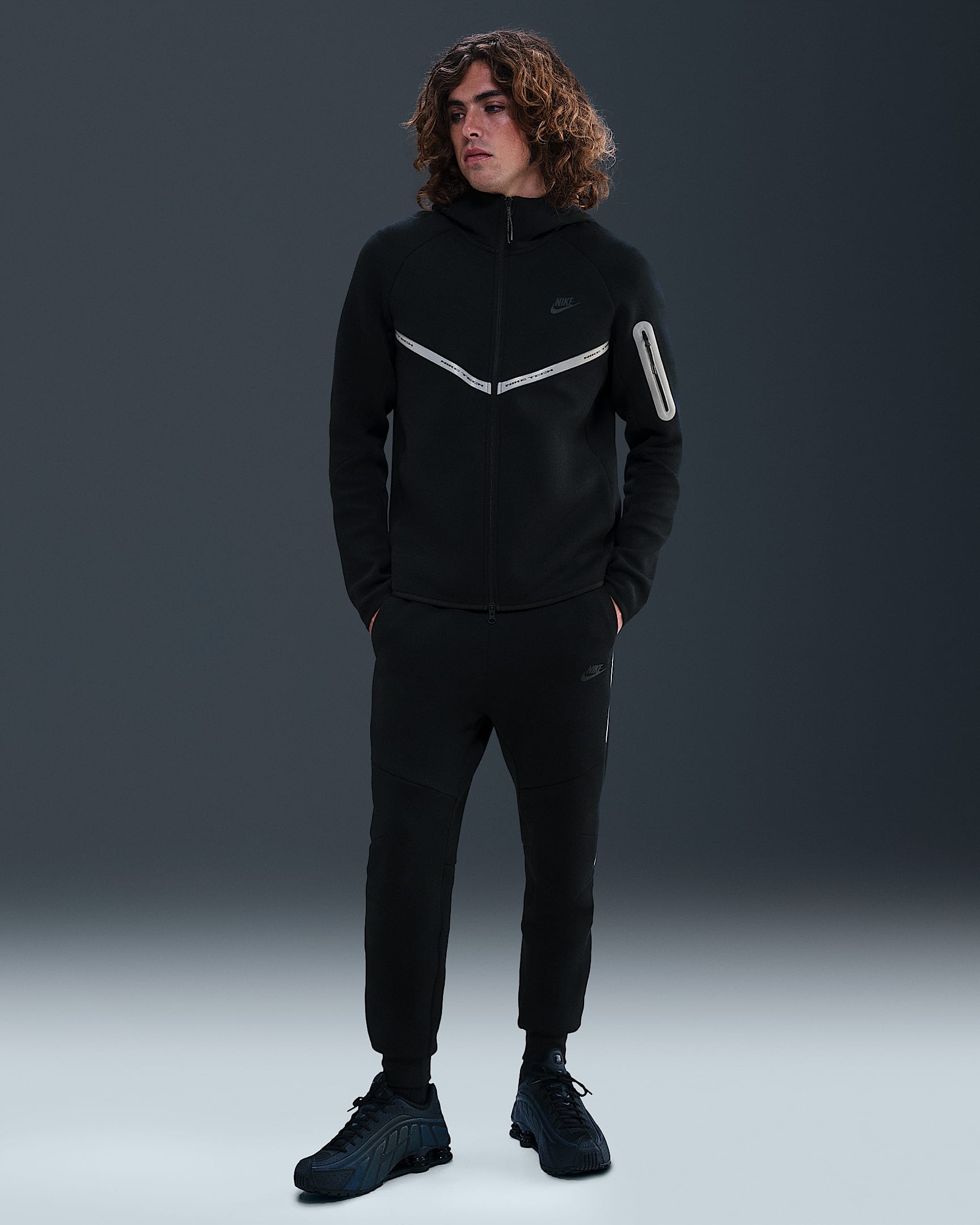 Nike Tech Men's Fleece Joggers with Reflective Accents - Black/Black