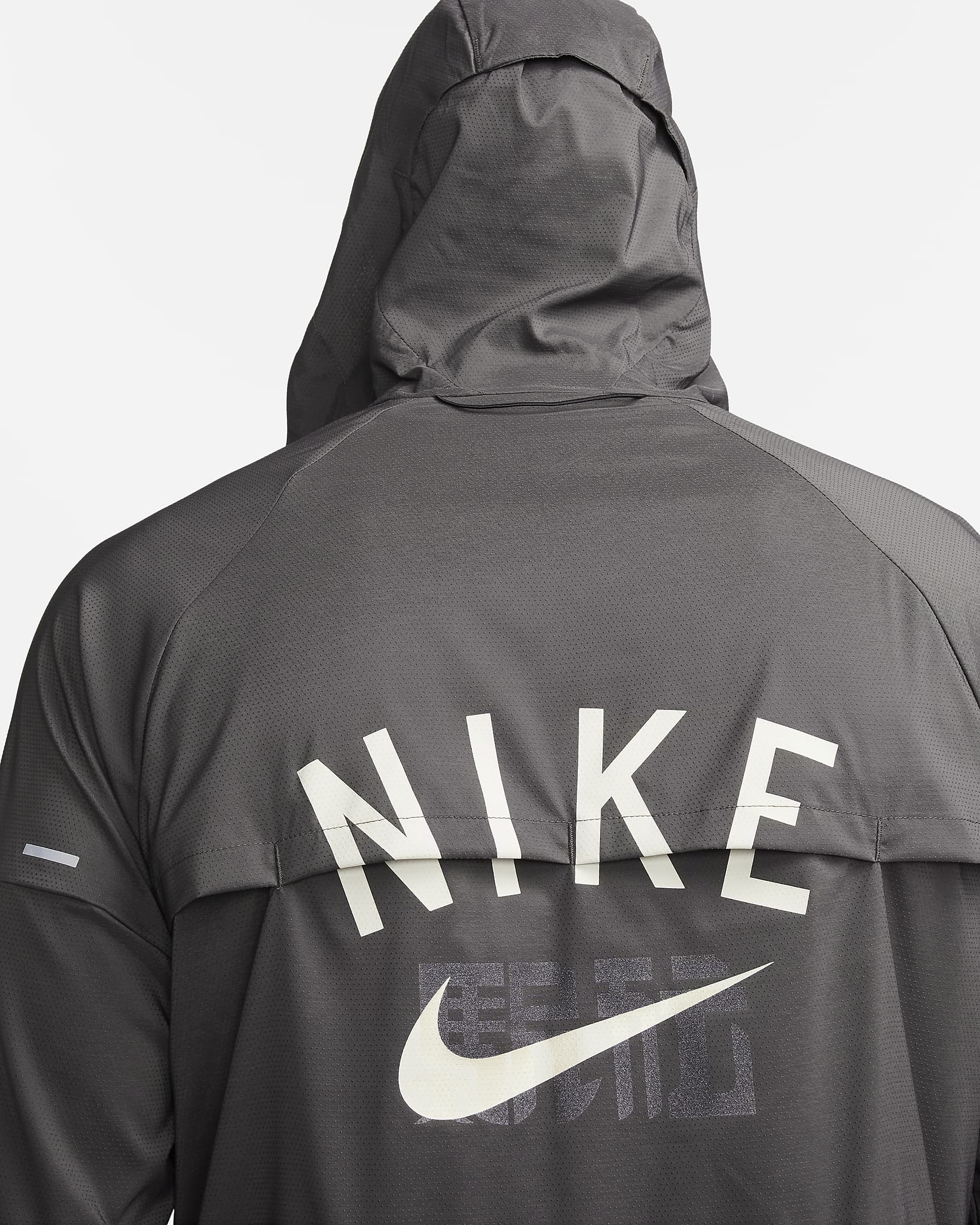 Nike Repel Windrunner Men's UV Running Jacket. Nike AU
