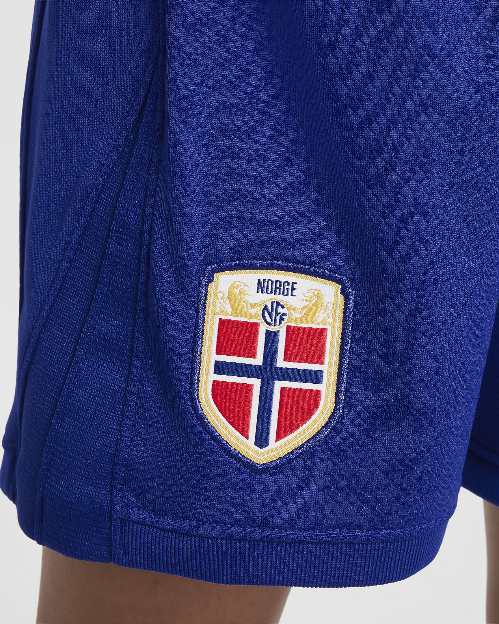 Tredelat fotbollsställ Norge 2024/25 Stadium (hemmaställ) Nike Replica för barn - Team Red/Blue Void/Vit