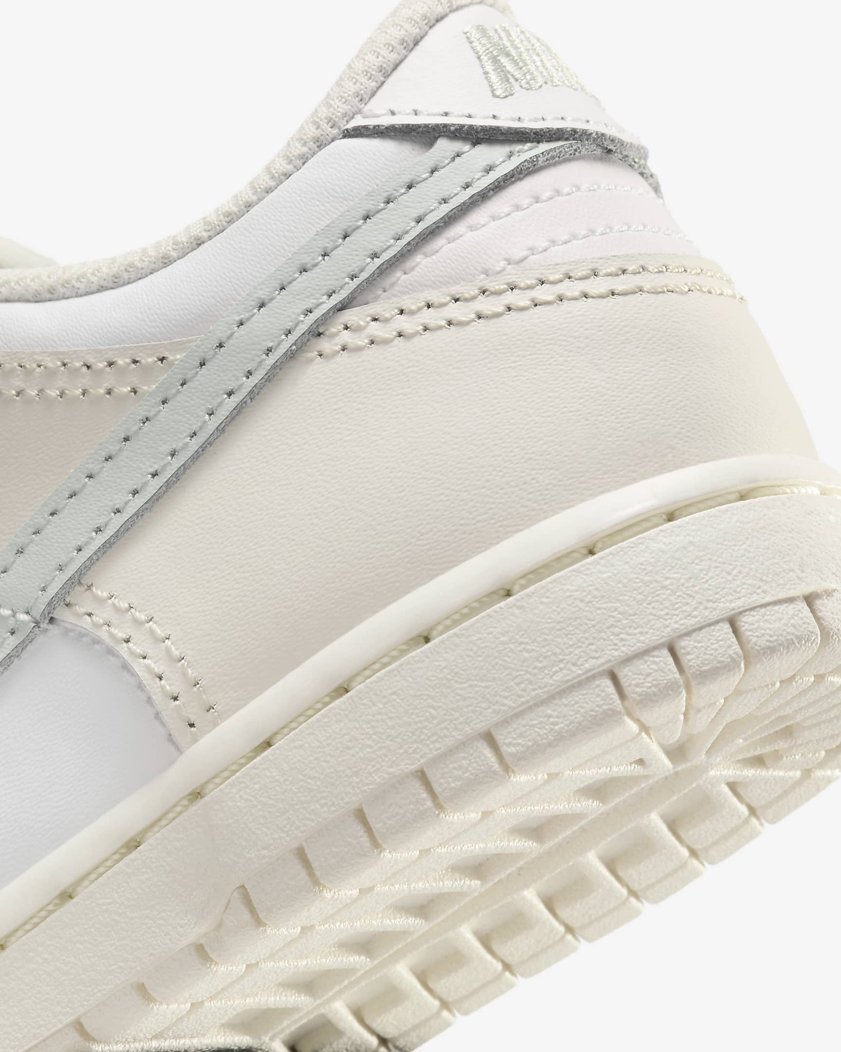 Nike Dunk Low Younger Kids' Shoes - White/Phantom/Light Silver