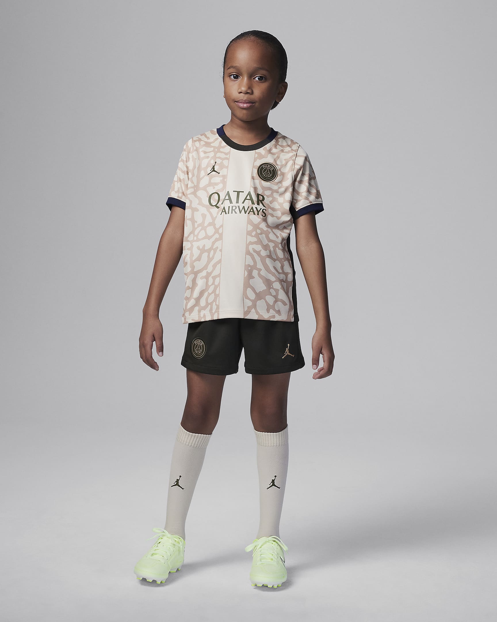 Paris Saint-Germain 2023/24 Fourth Younger Kids' Nike Football 3-Piece Kit - Hemp/Obsidian/Sequoia/Rough Green