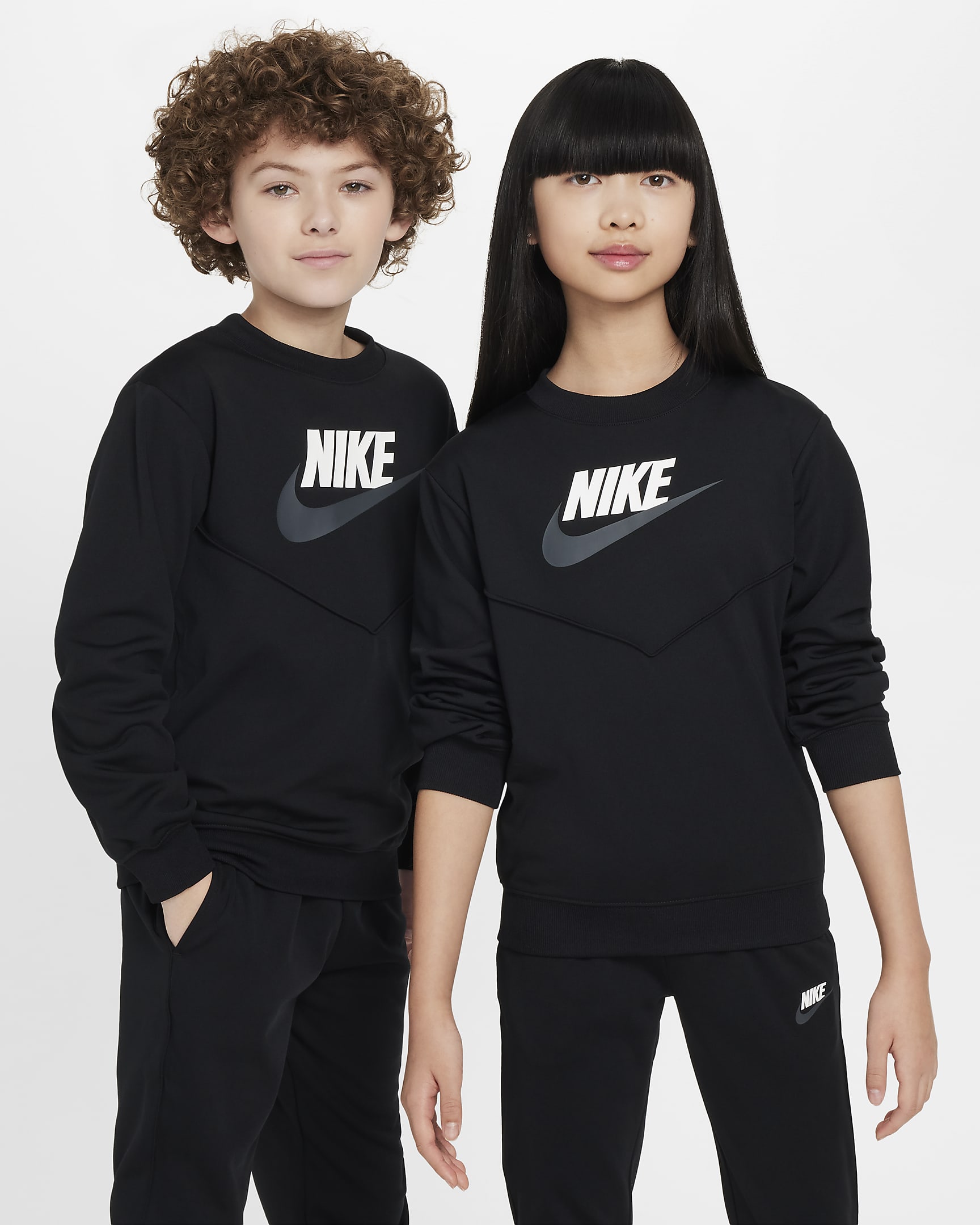 Nike Sportswear Trainingsanzug für ältere Kinder - Schwarz/Weiß/Weiß