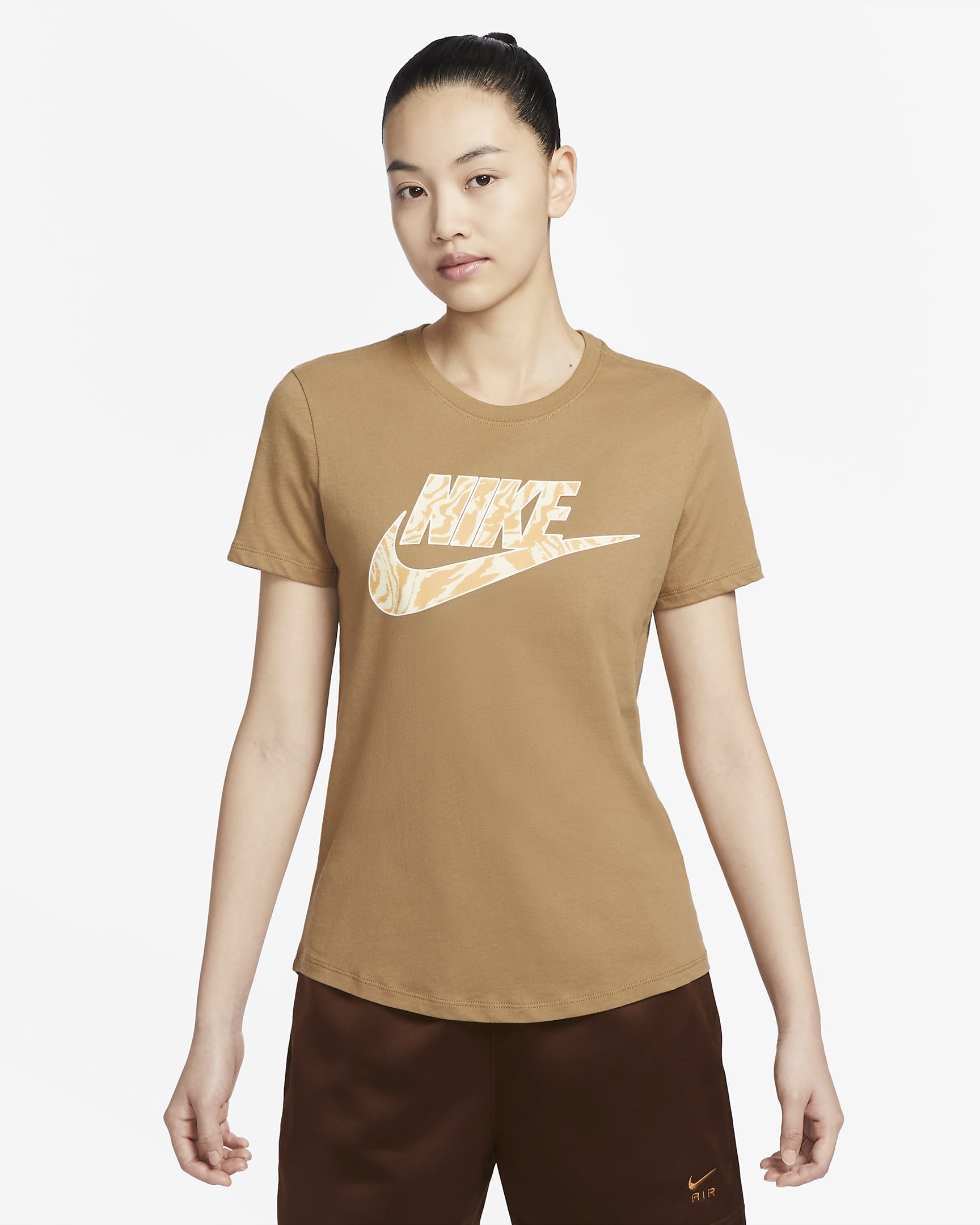 Nike Sportswear Women's T-Shirt. Nike MY