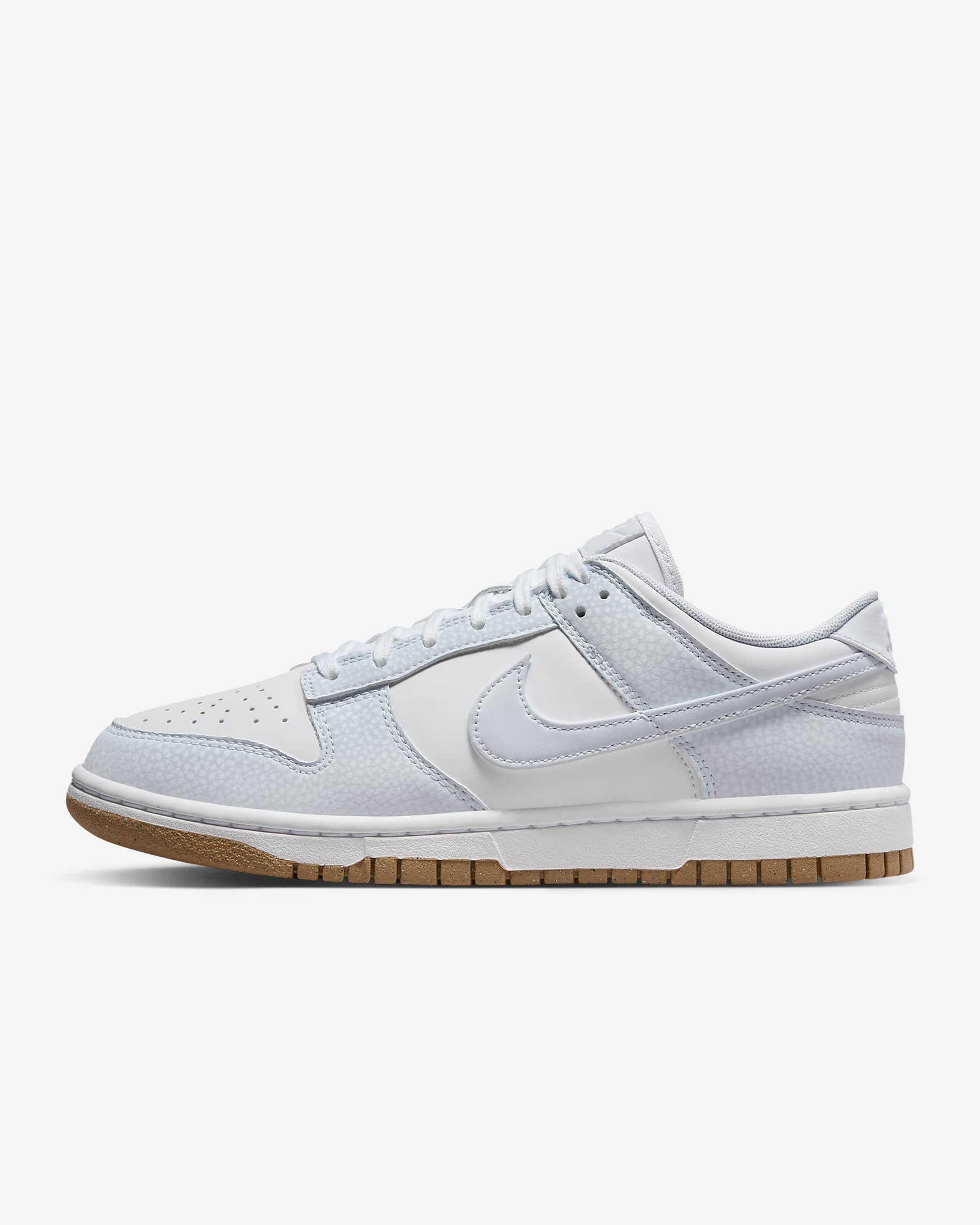 Tenis para mujer Nike Dunk Low Premium Next Nature - Blanco/Marrón claro goma/Gris fútbol