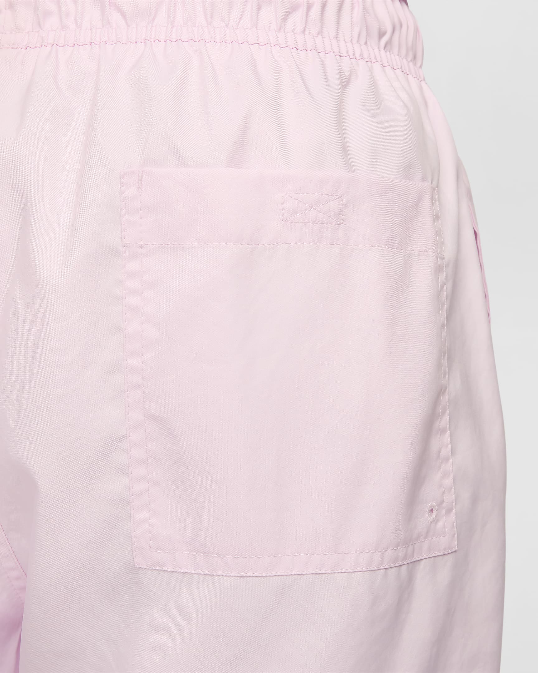 Nike Club Pantalón corto Flow de tejido Woven - Hombre - Pink Foam/Blanco