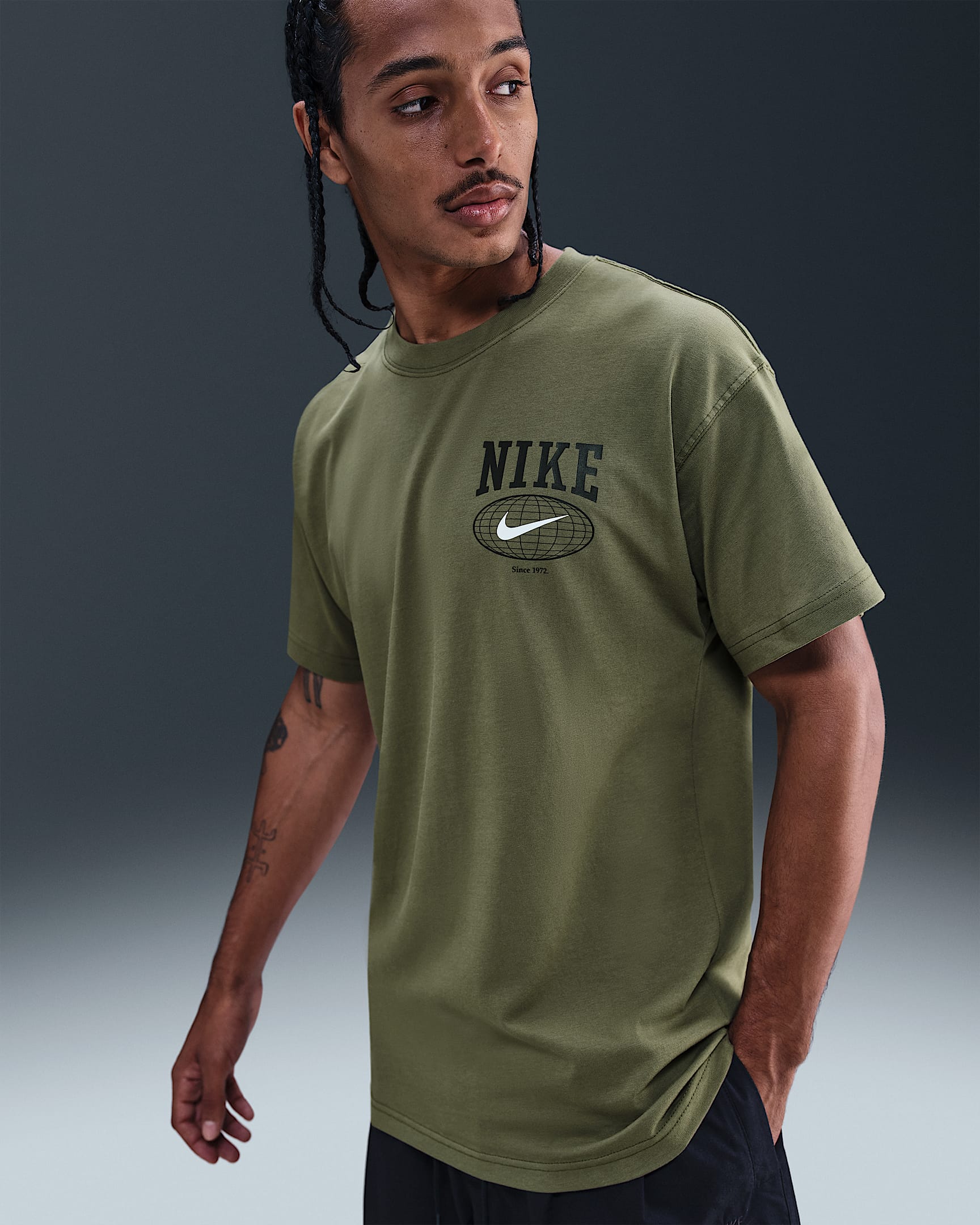 Nike Sportswear Men's T-Shirt - Medium Olive