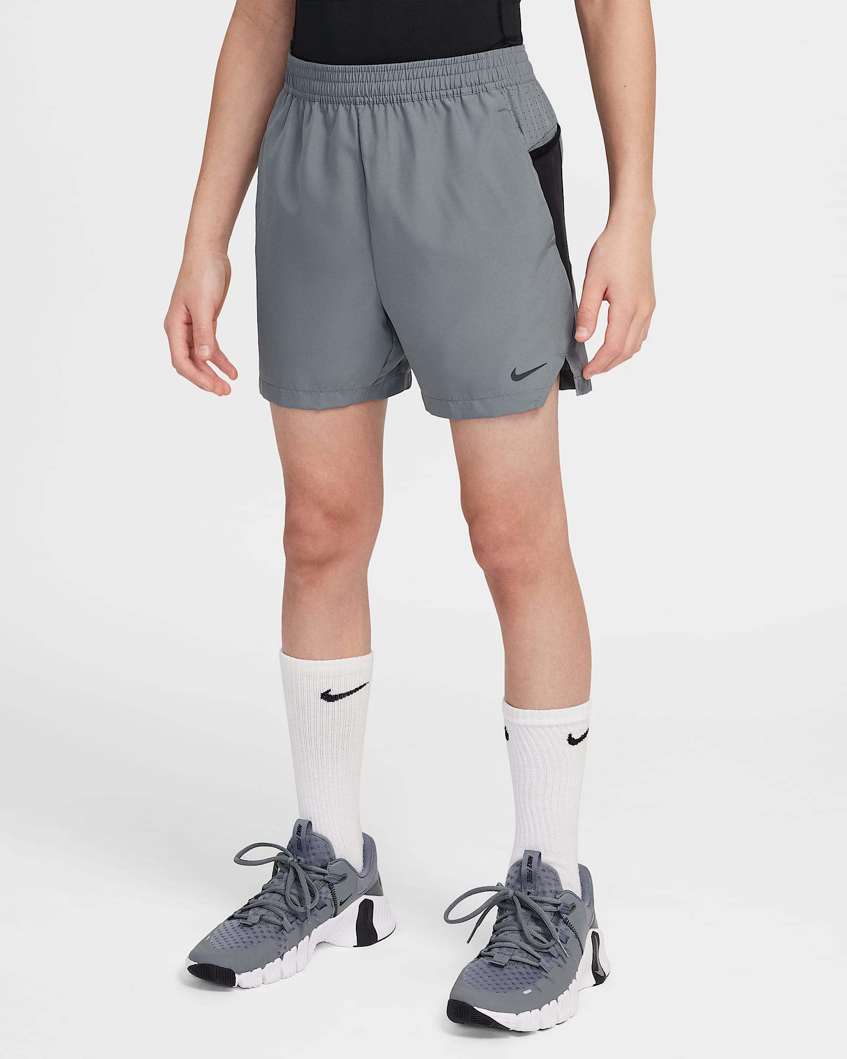 Nike Multi Tech Big Kids' Dri-FIT Woven Shorts - Smoke Grey/Black