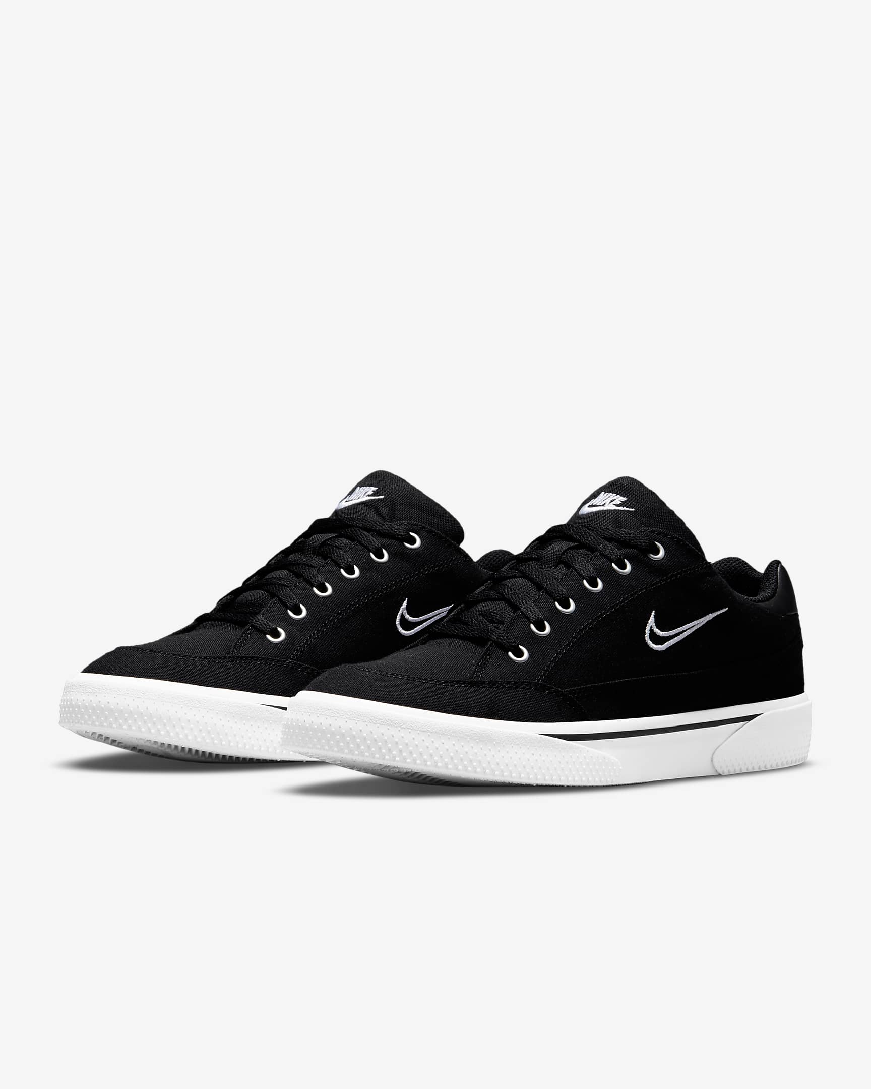 classic nike shoes