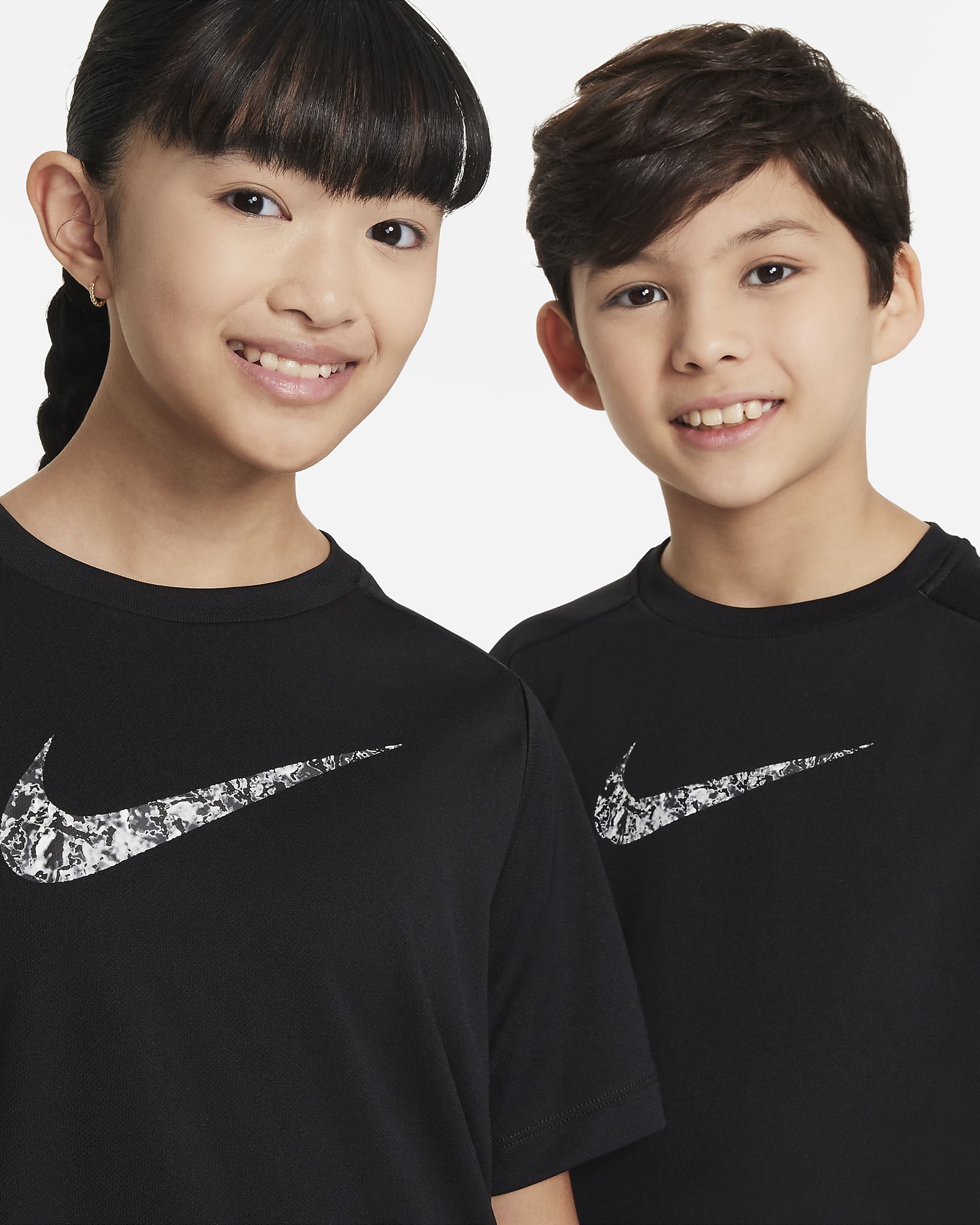 เสื้อแขนสั้น Dri-FIT เด็กโต Nike Multi - ดำ