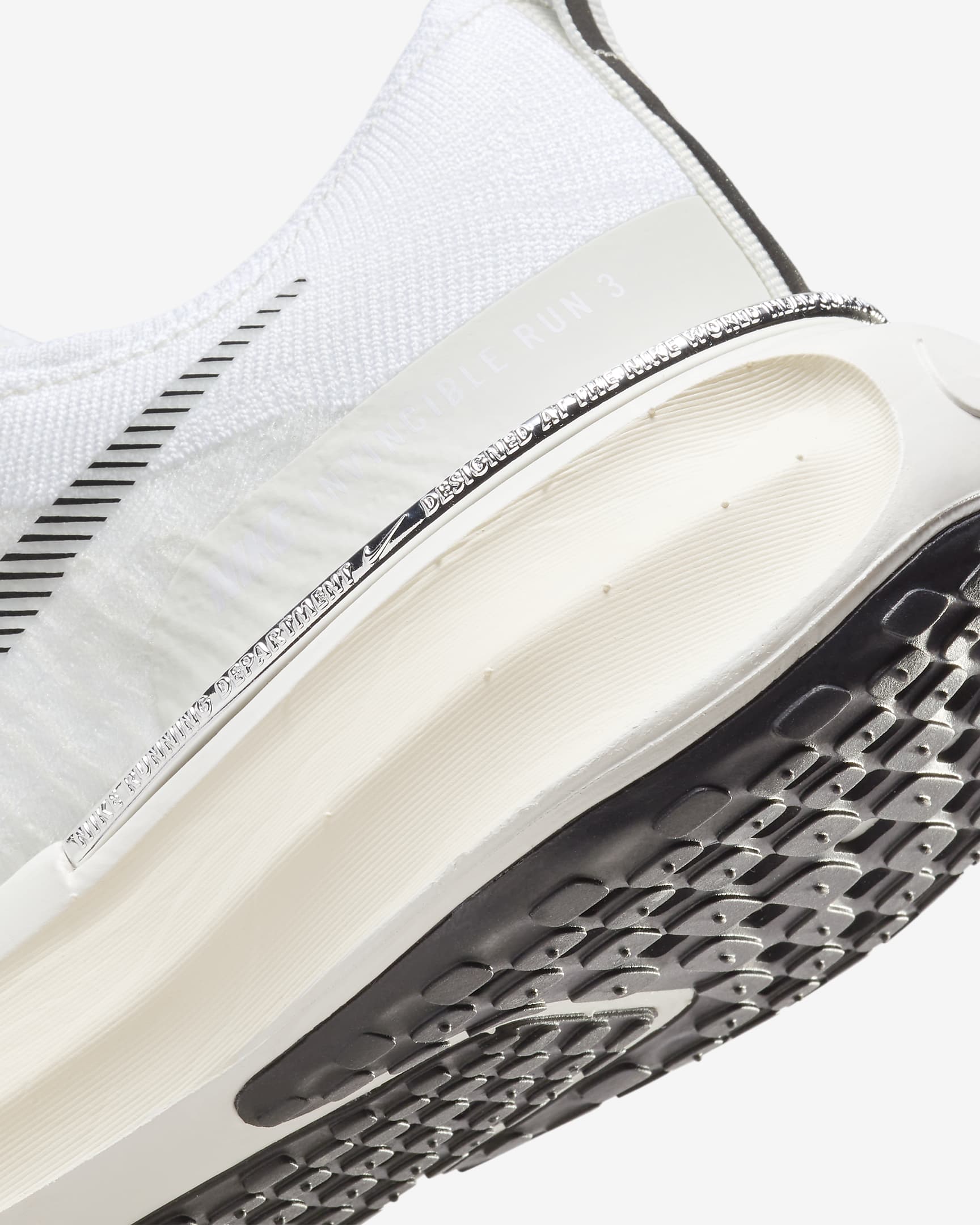 Nike Invincible 3 Women's Road Running Shoes (Extra Wide).