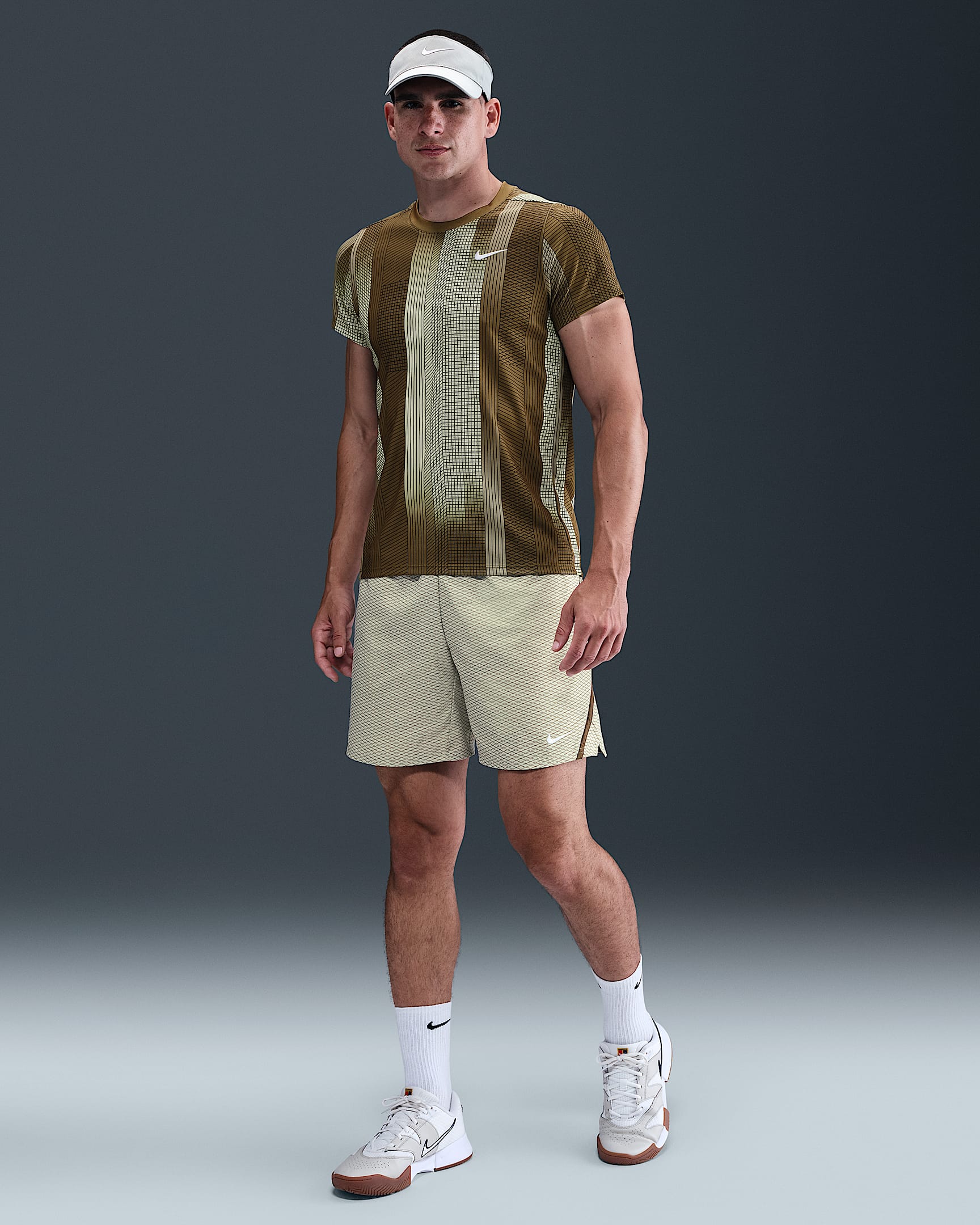 Shorts de tenis Dri-FIT de 18 cm para hombre NikeCourt Victory - Aura oliva/Blanco