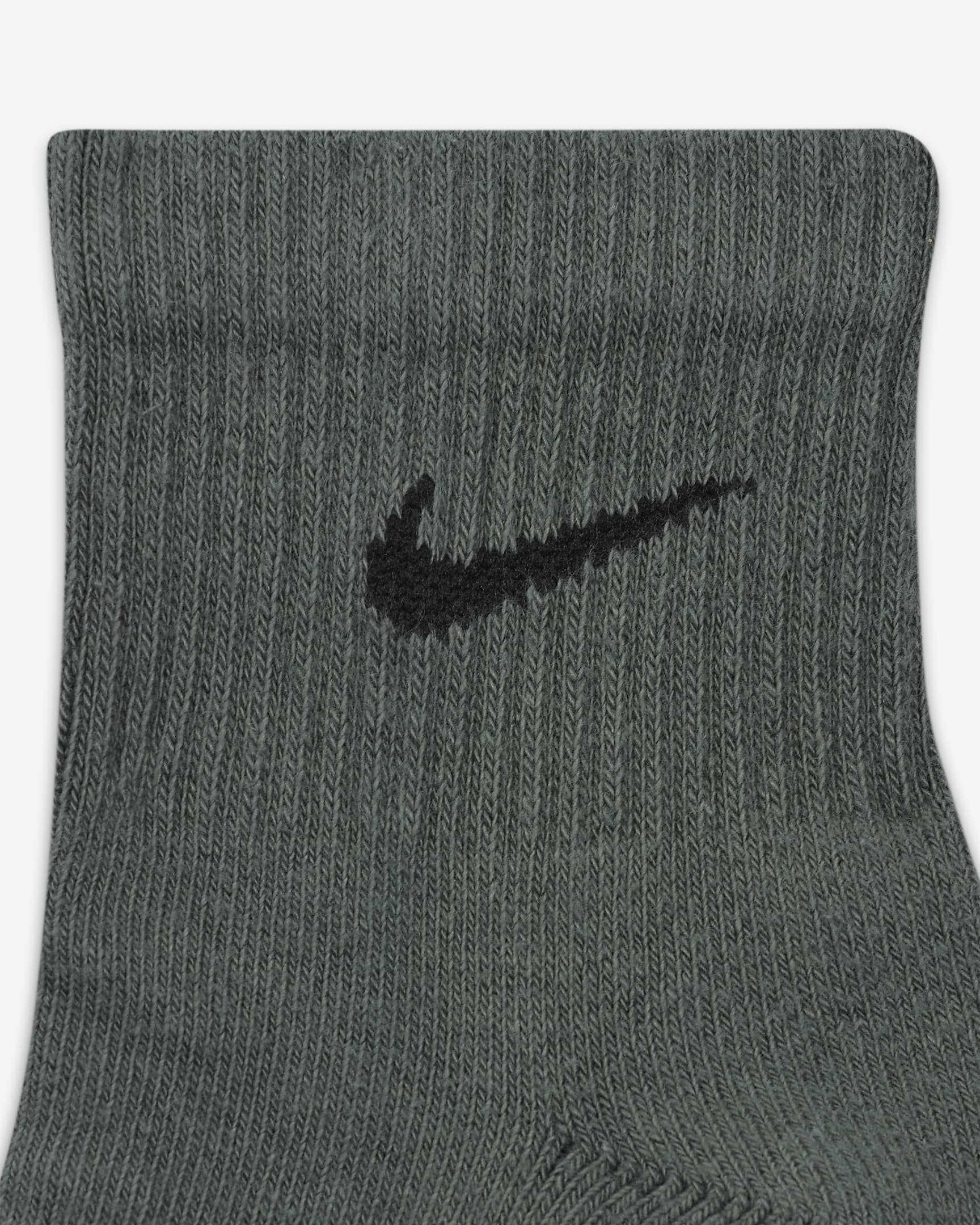 Nike Everyday Plus Cushioned Training Ankle Socks (3 Pairs). Nike HR