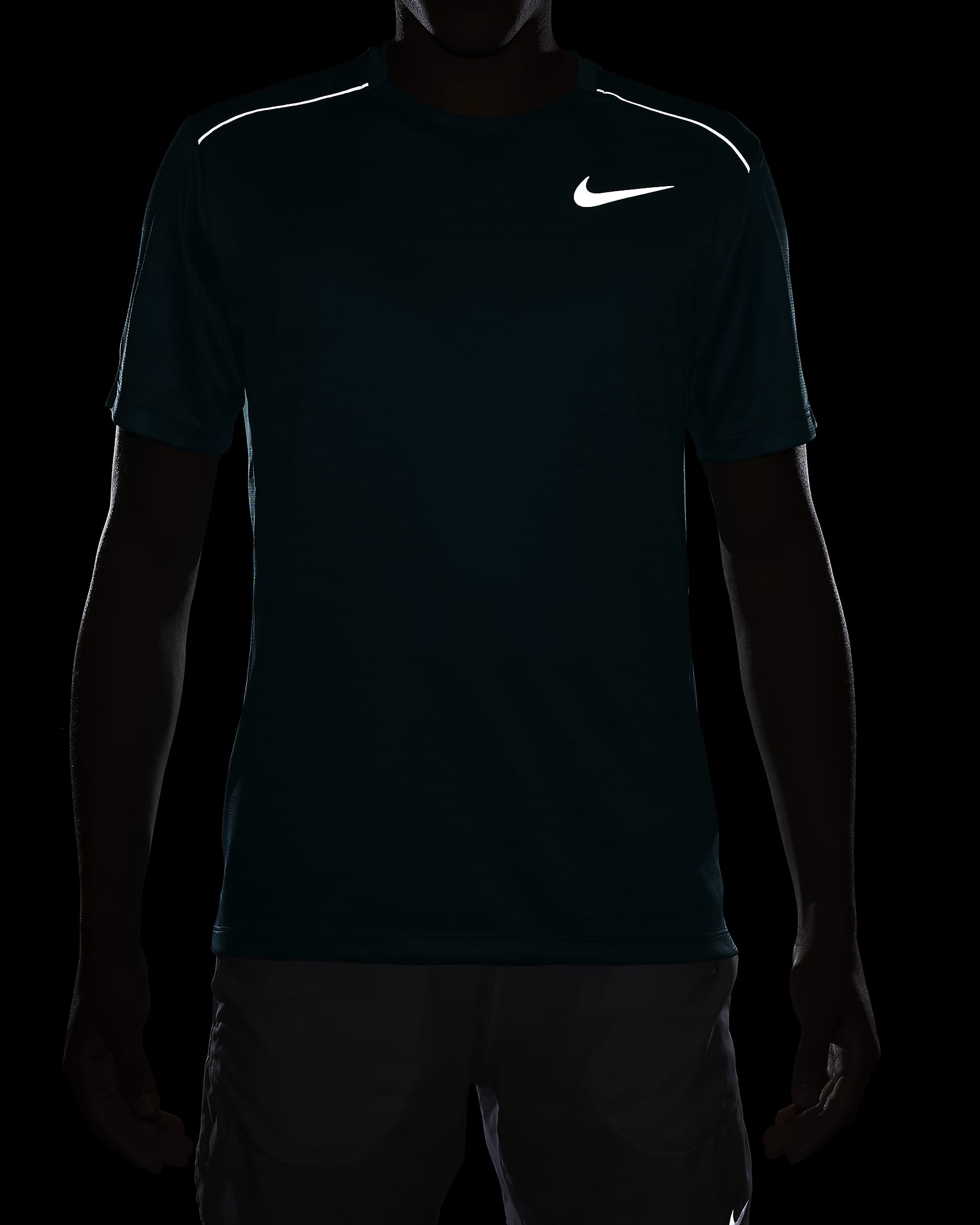 Nike Miler Men's Short-Sleeve Running Top. Nike SE