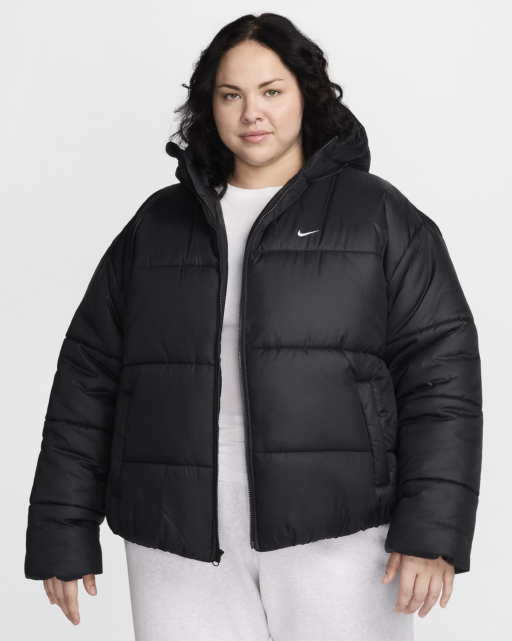 Nike Sportswear Classic Puffer Women's Therma-FIT Loose Hooded Jacket (Plus Size) - Black/White