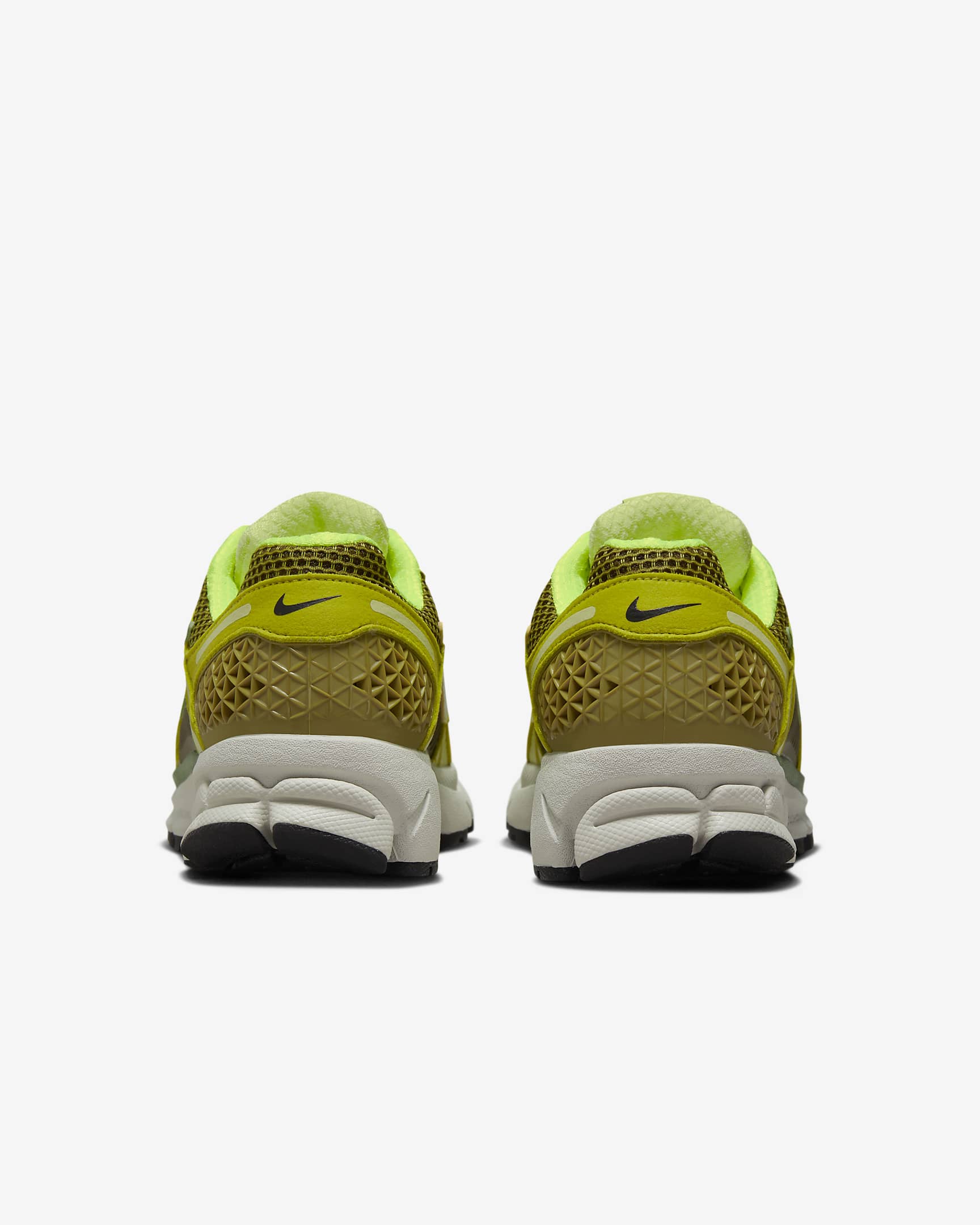 Nike Zoom Vomero 5 Women's Shoes. Nike CZ