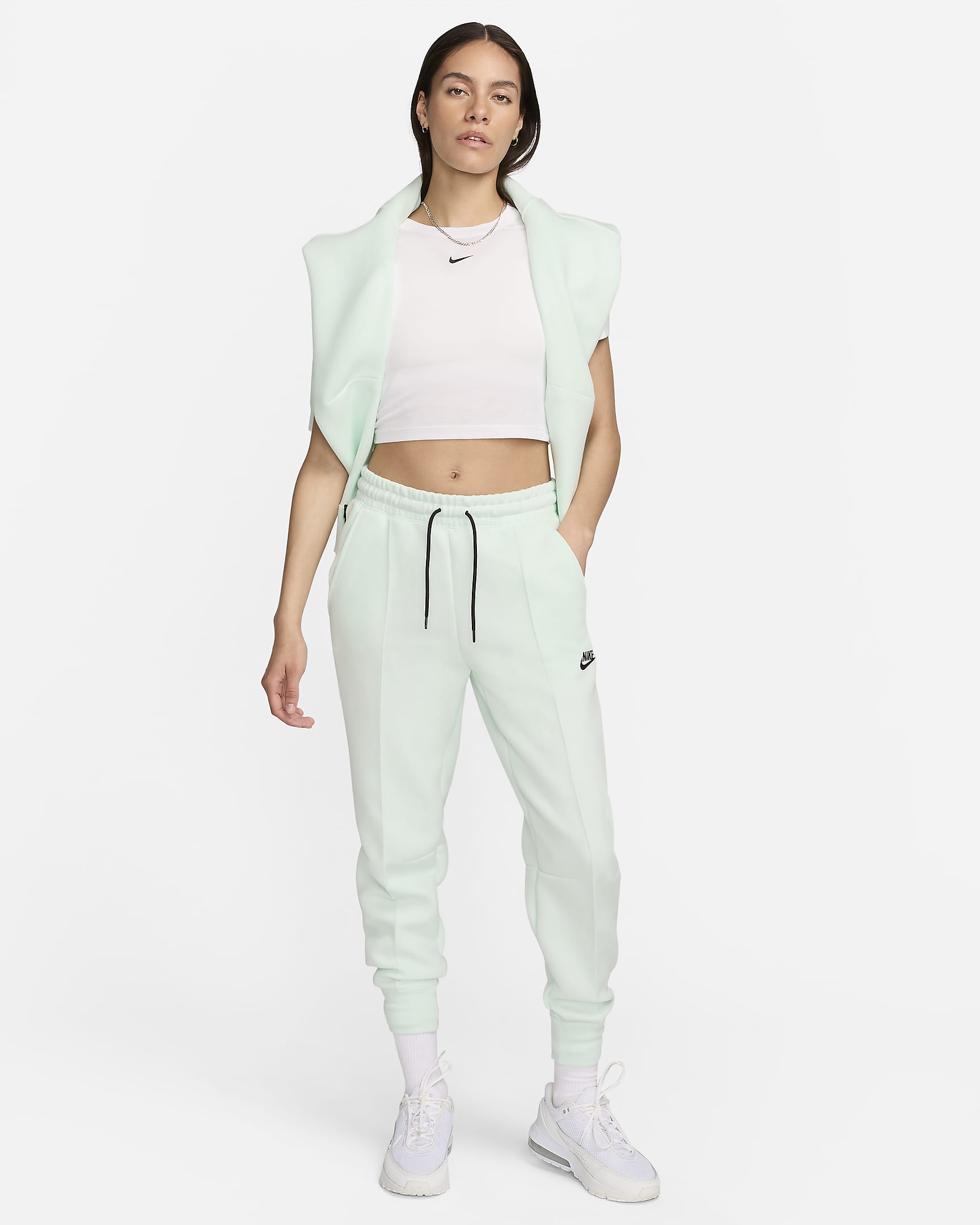 Nike Sportswear Tech Fleece Jogger de talle medio - Mujer - Barely Green/Negro