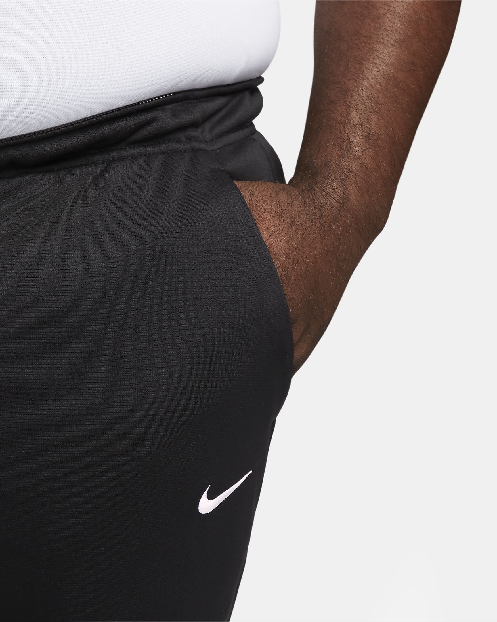 Nike Therma Men's Therma-FIT Tapered Fitness Trousers - Black/Black/White