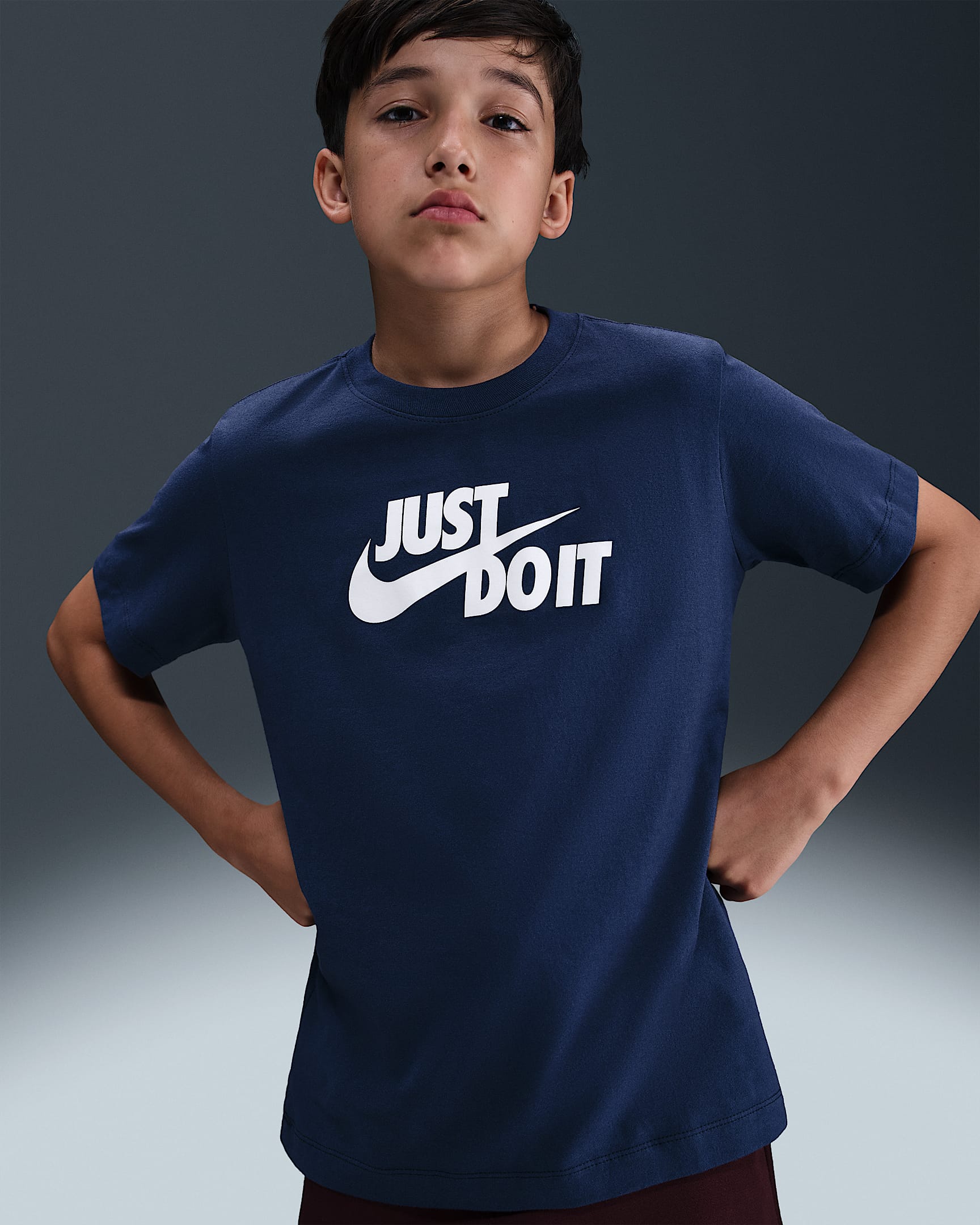 Playera para niños talla grande Nike Sportswear - Azul marino medianoche