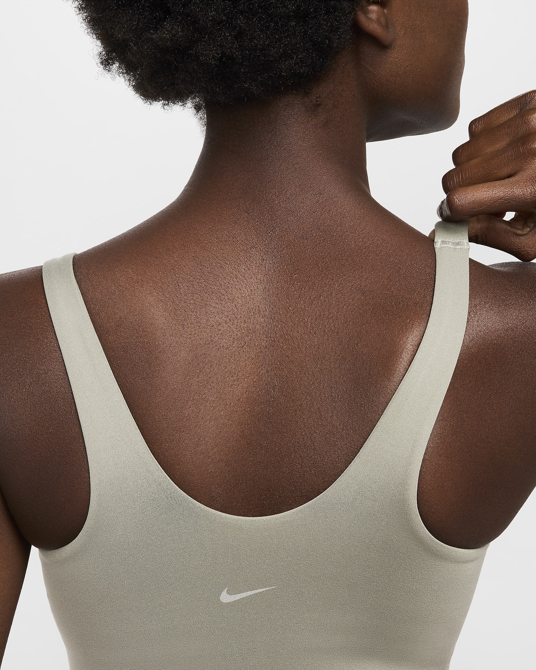 Camiseta de tirantes con bra deportivo de sujeción media con almohadillas para mujer Nike Alate - Militar claro/Blanco