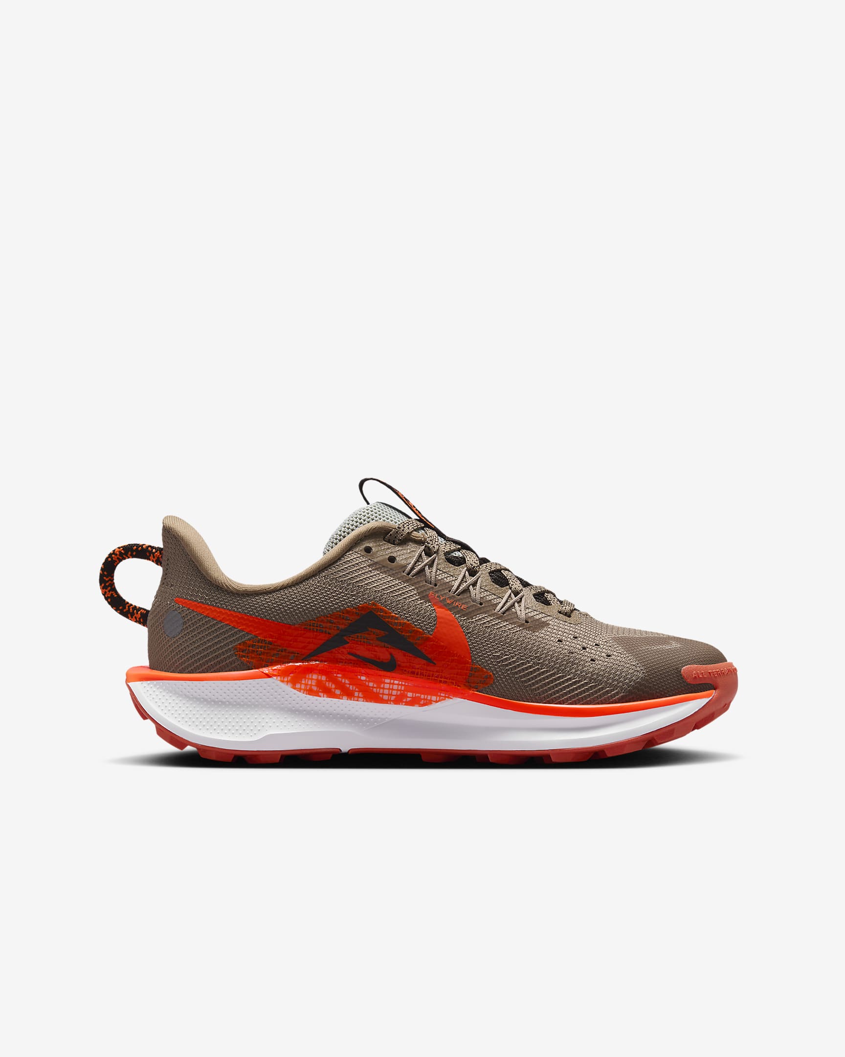 Nike Pegasus Trail 5 terepfutócipő nagyobb gyerekeknek - Khaki/Hyper Crimson/Vintage Coral/Velvet Brown