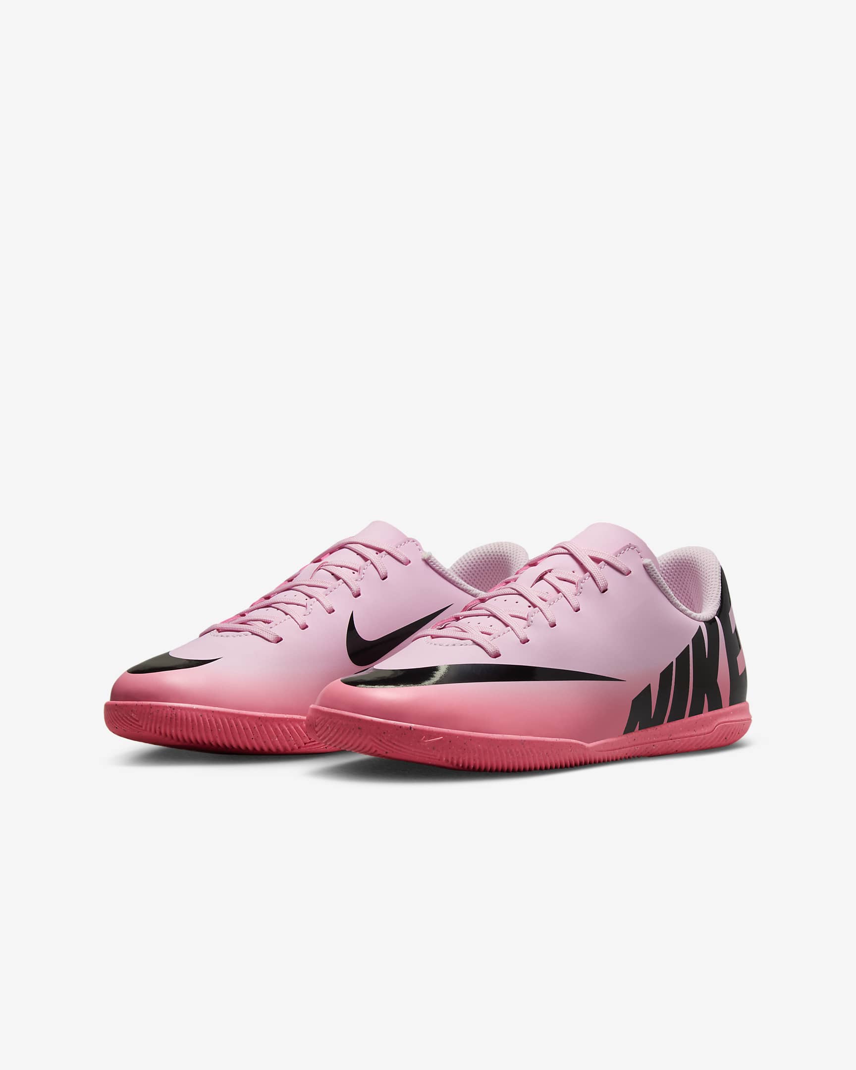 รองเท้าฟุตบอลไม่หุ้มข้อเด็กเล็ก/เด็กโต IC Nike Jr. Mercurial Vapor 15 Club - Pink Foam/ดำ