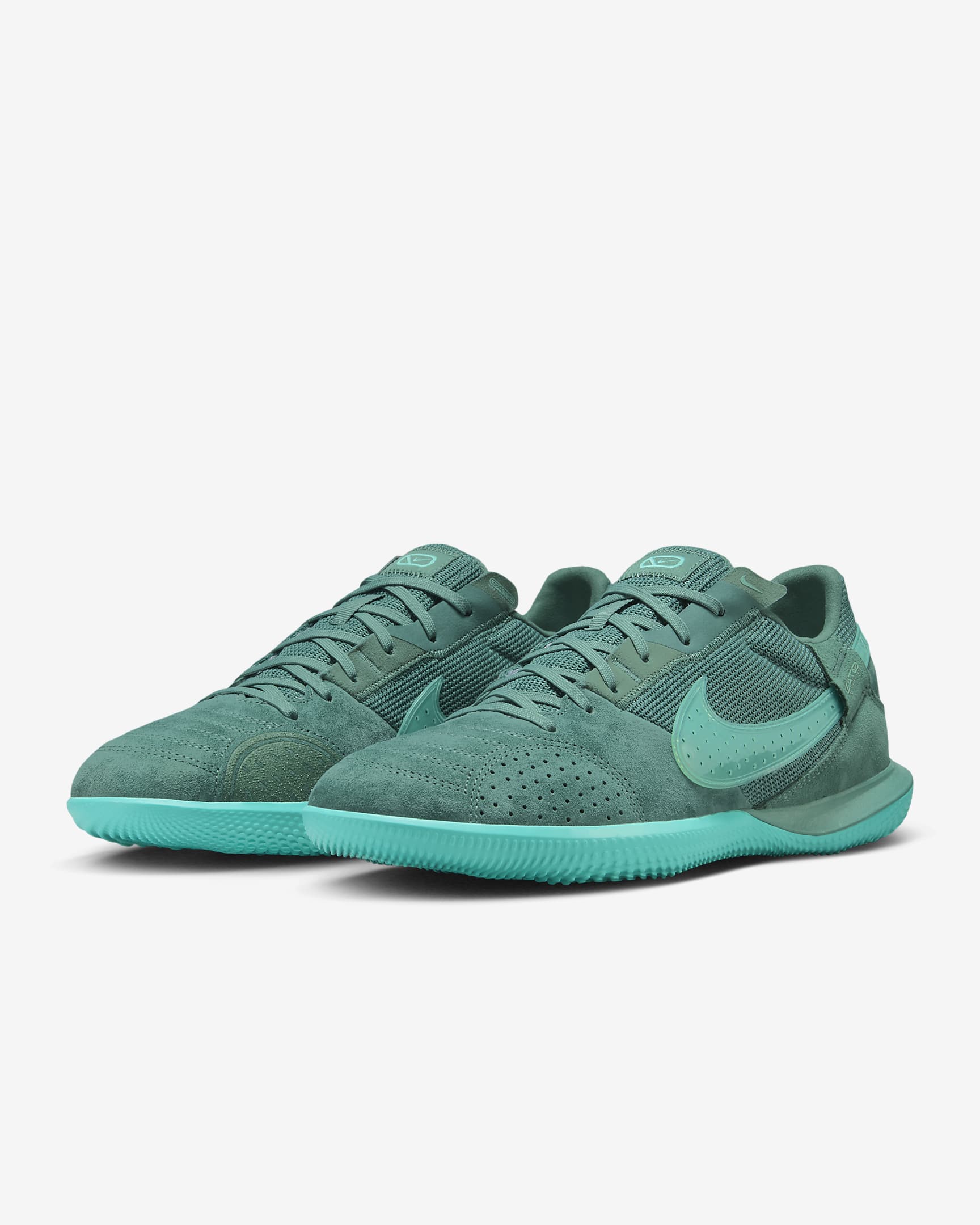 Buty piłkarskie typu low top Nike Streetgato - Deep Jungle/Green Frost