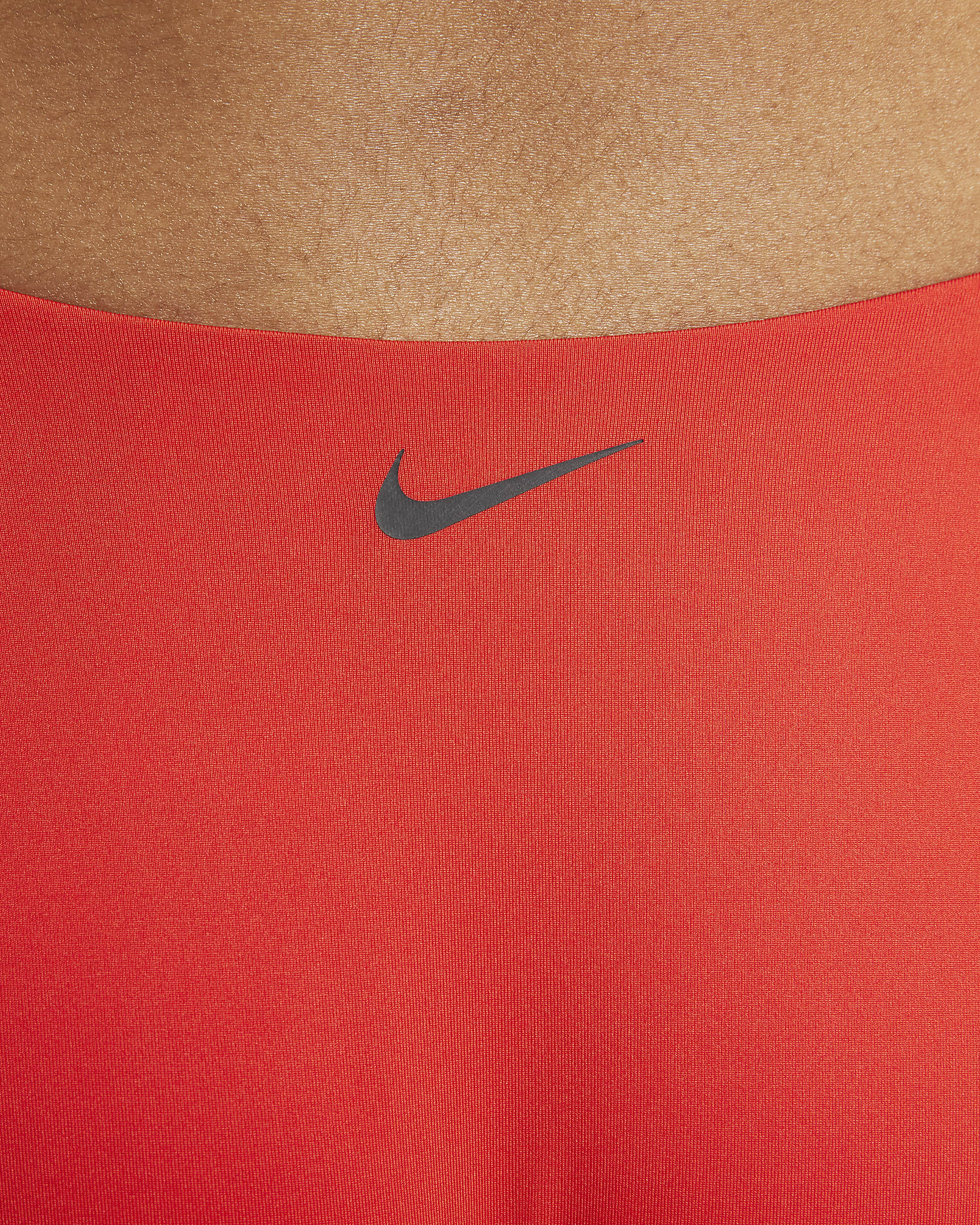 Parte inferior de traje de baño estilo Sling para mujer Nike Essential - Rojo picante