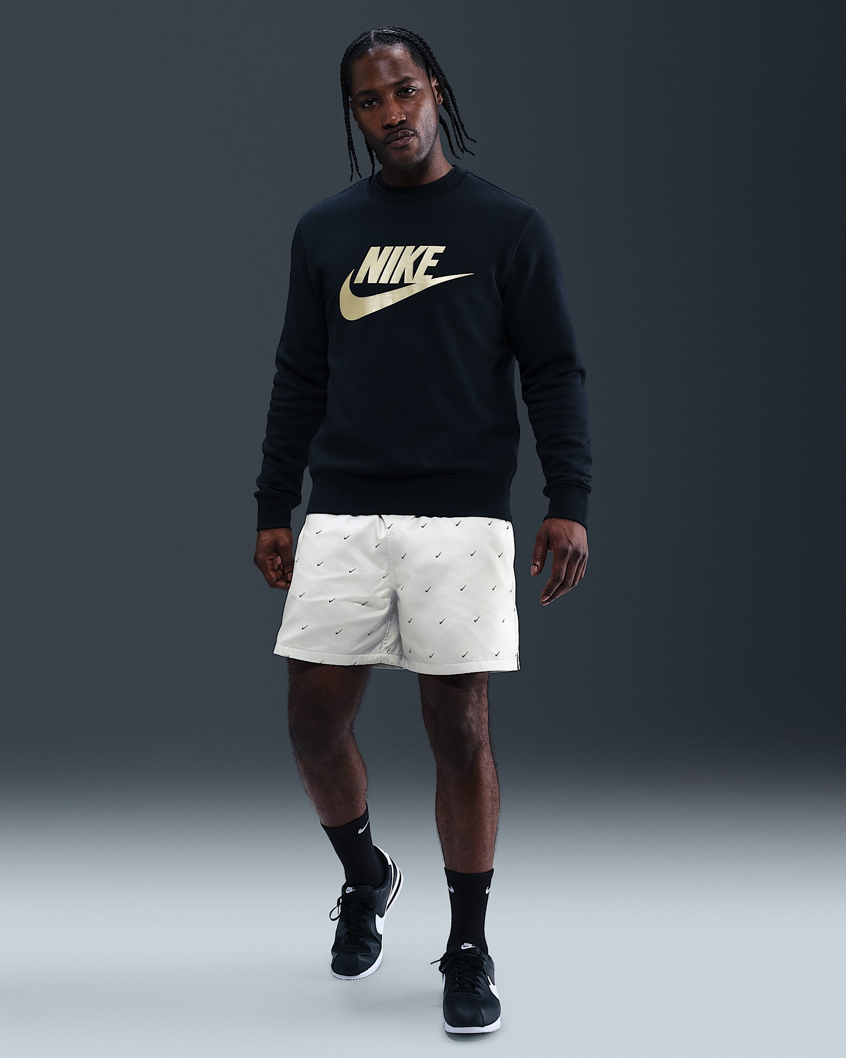 Nike Club Men's Flow Shorts - Light Bone