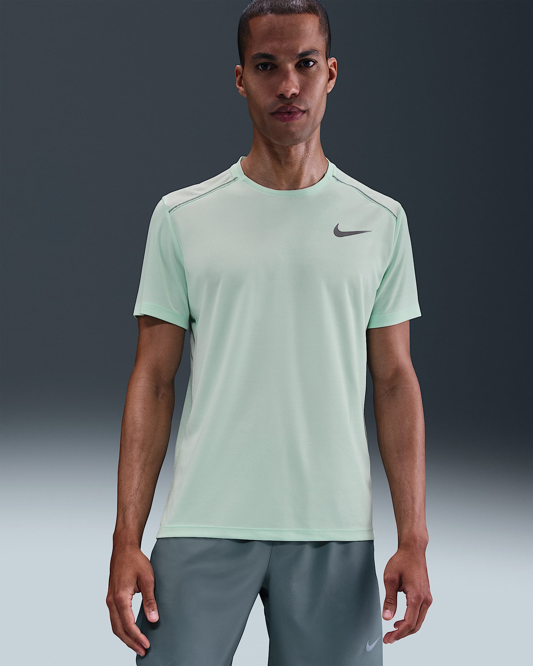 Nike Miler Men's Short-Sleeve Running Top - Mint Foam