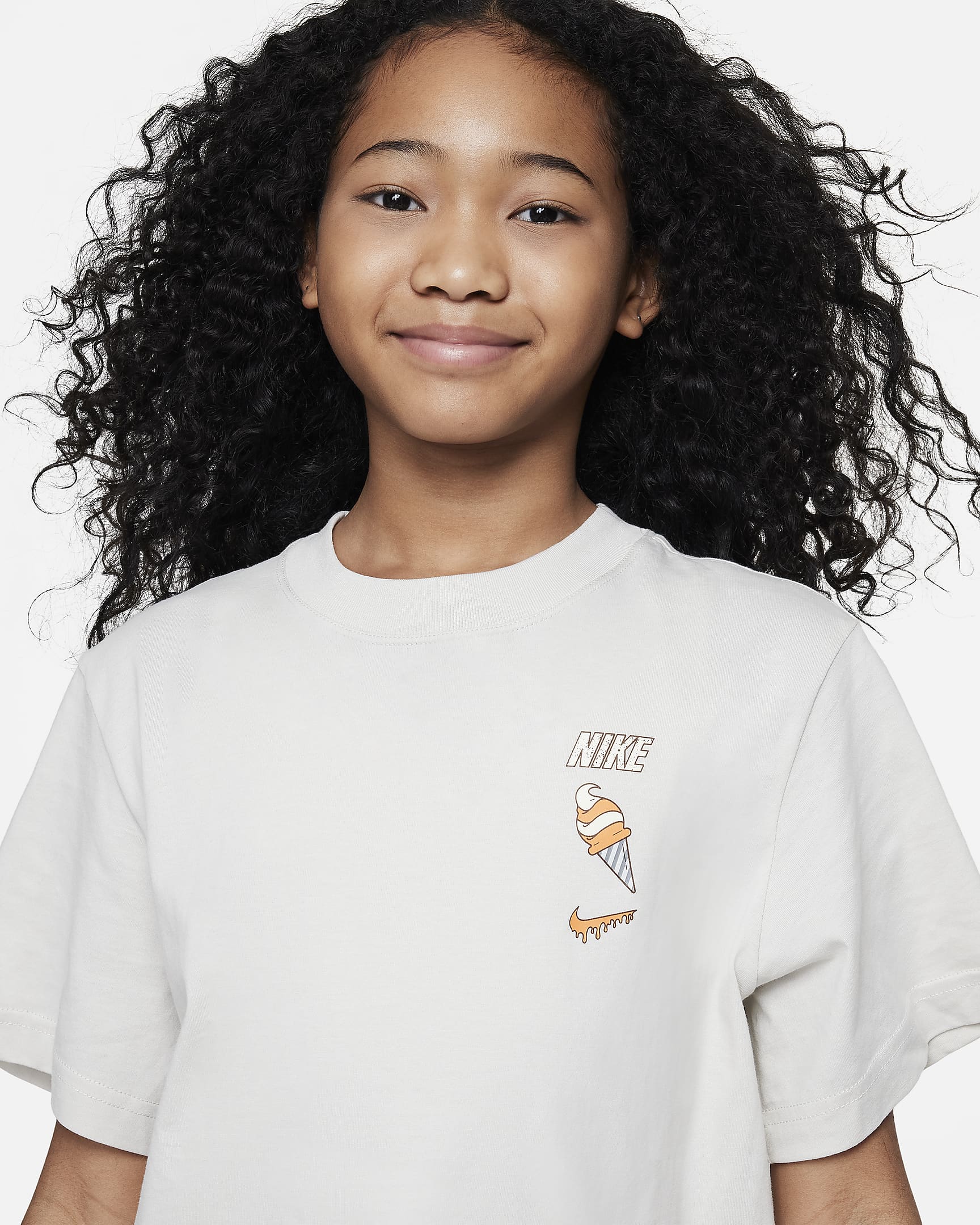 Nike Sportswear Older Kids' (Girls') T-Shirt - Light Bone